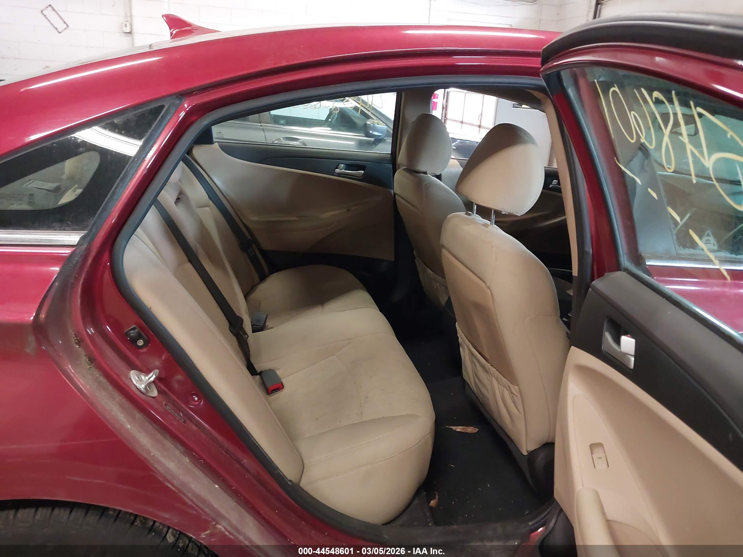 HYUNDAI SONATA image 8