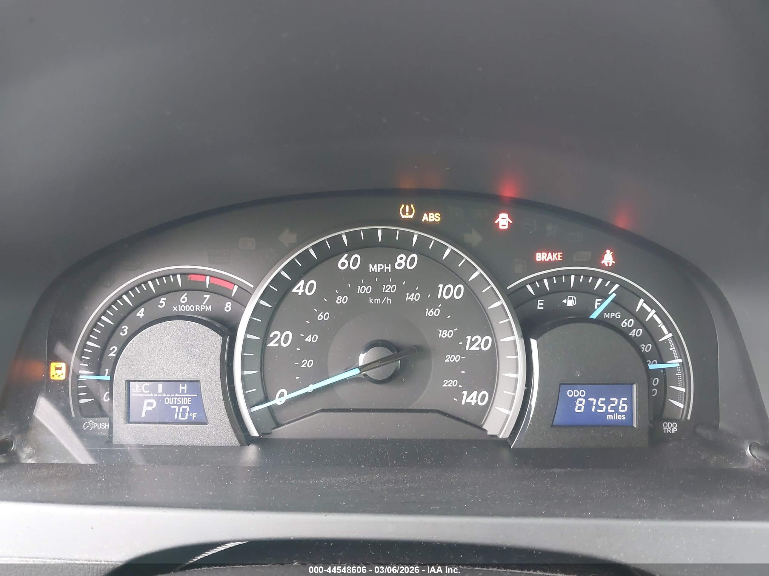 TOYOTA CAMRY image 7