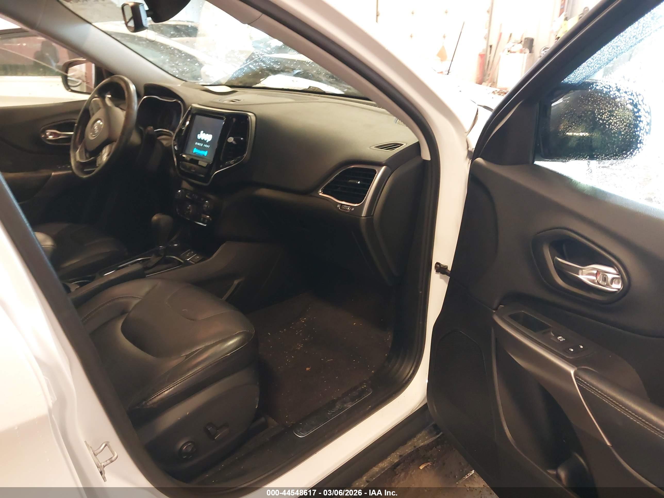 JEEP CHEROKEE image 5