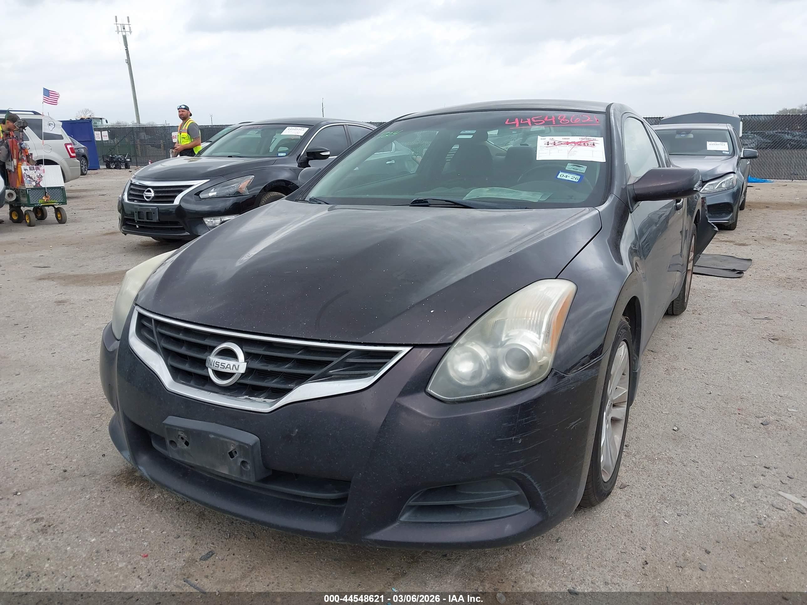 NISSAN ALTIMA image 2