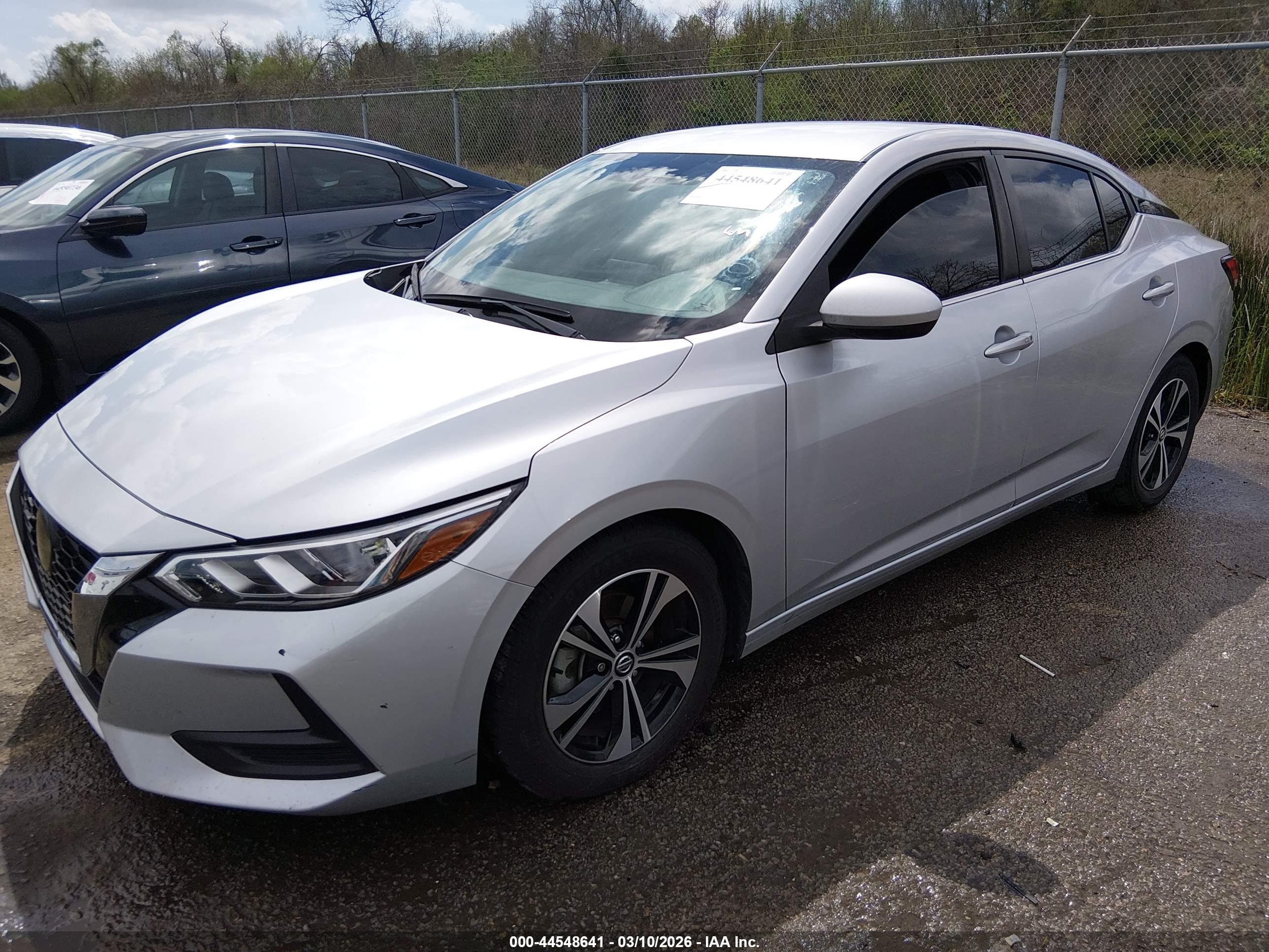NISSAN SENTRA image 2