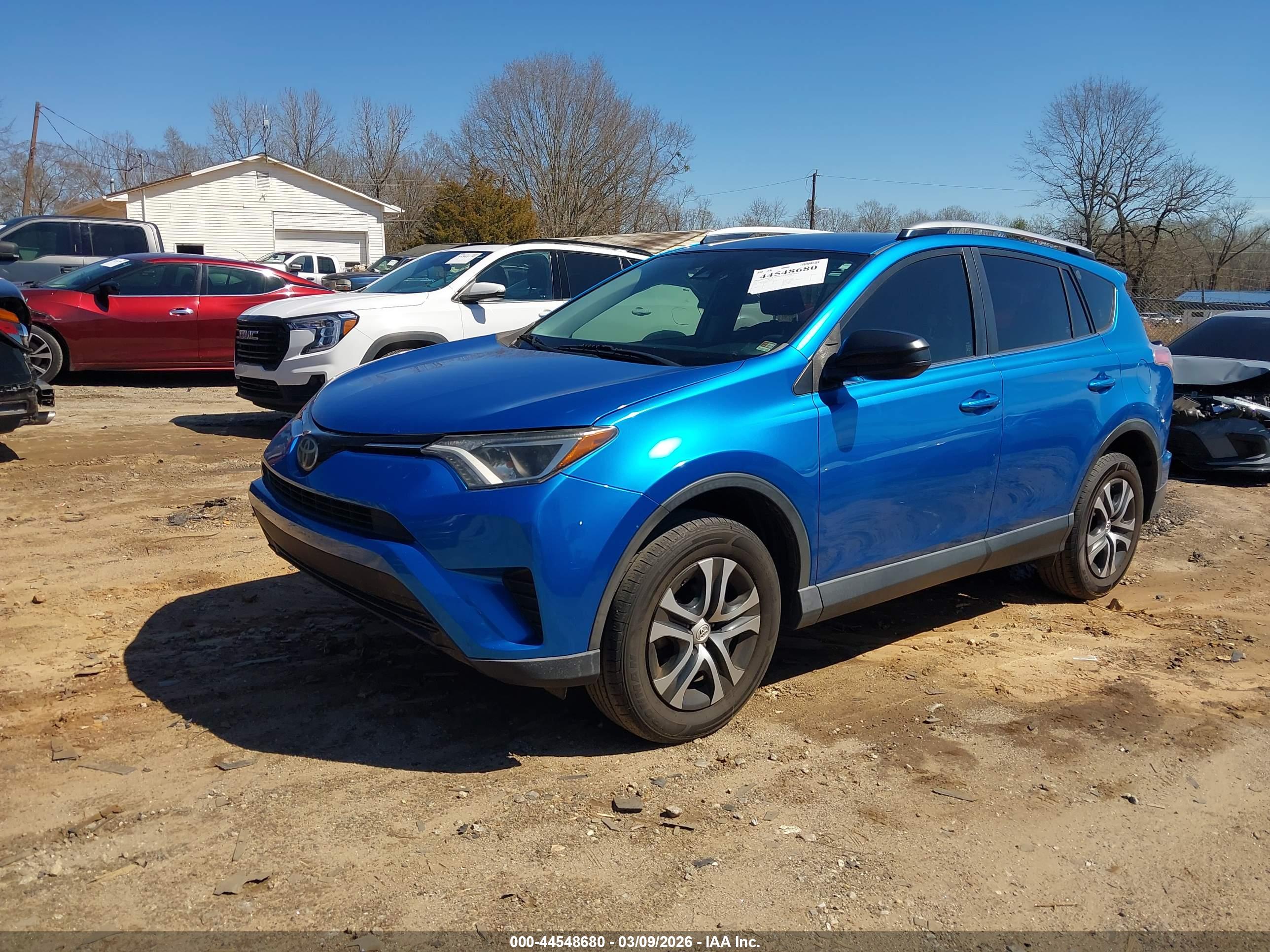 TOYOTA RAV4 image 2
