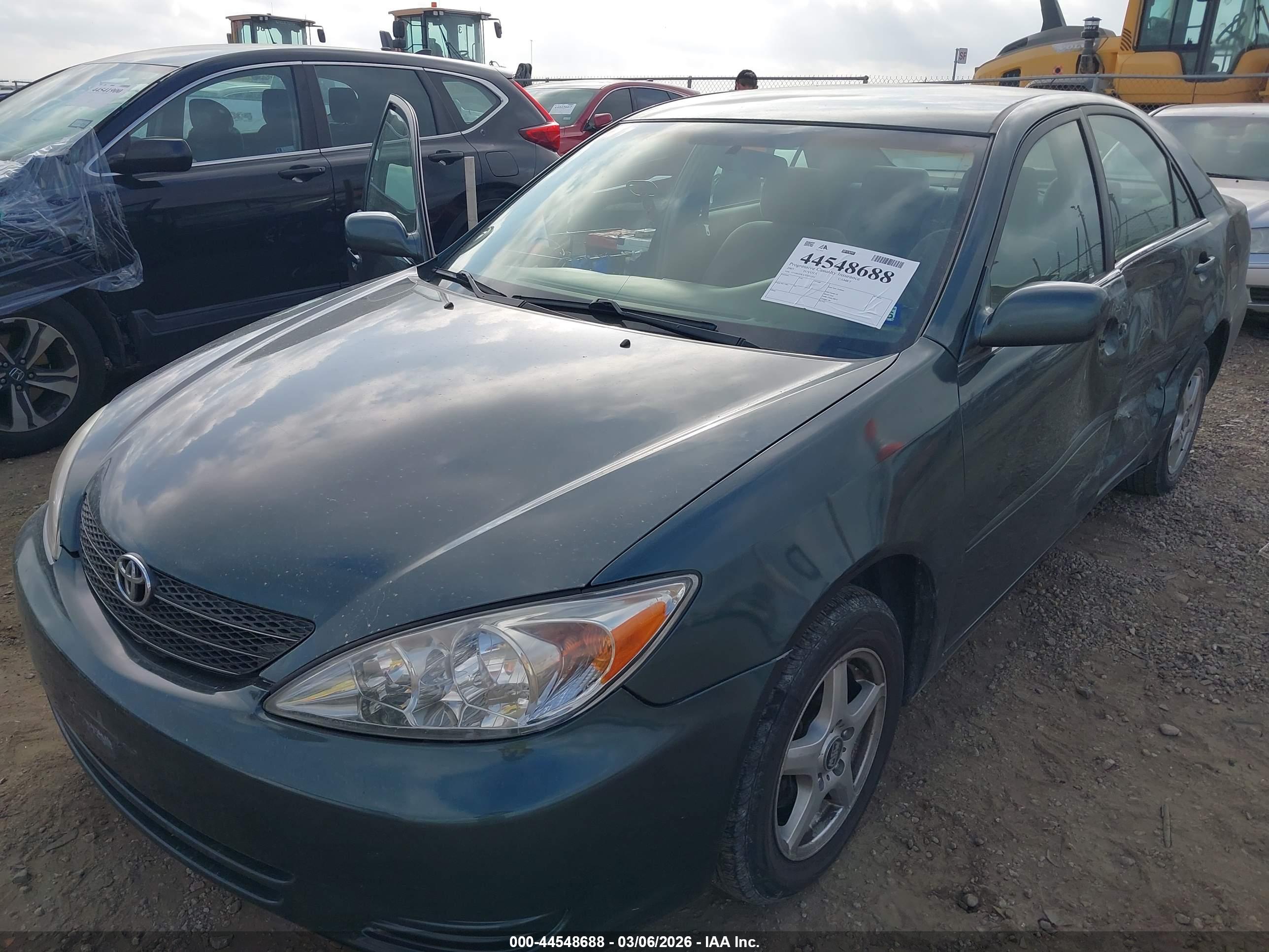TOYOTA CAMRY image 2