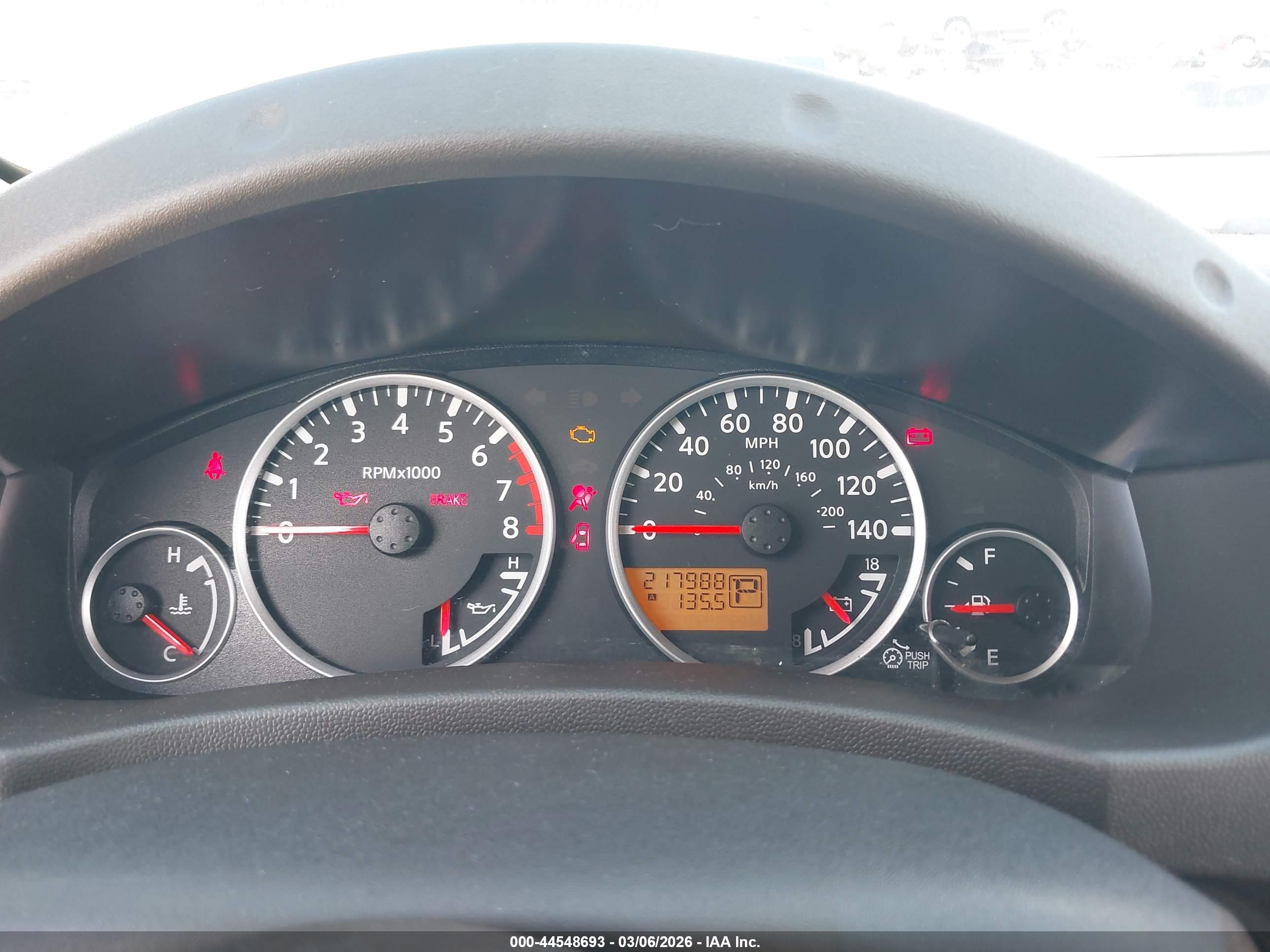 NISSAN PATHFINDER image 7