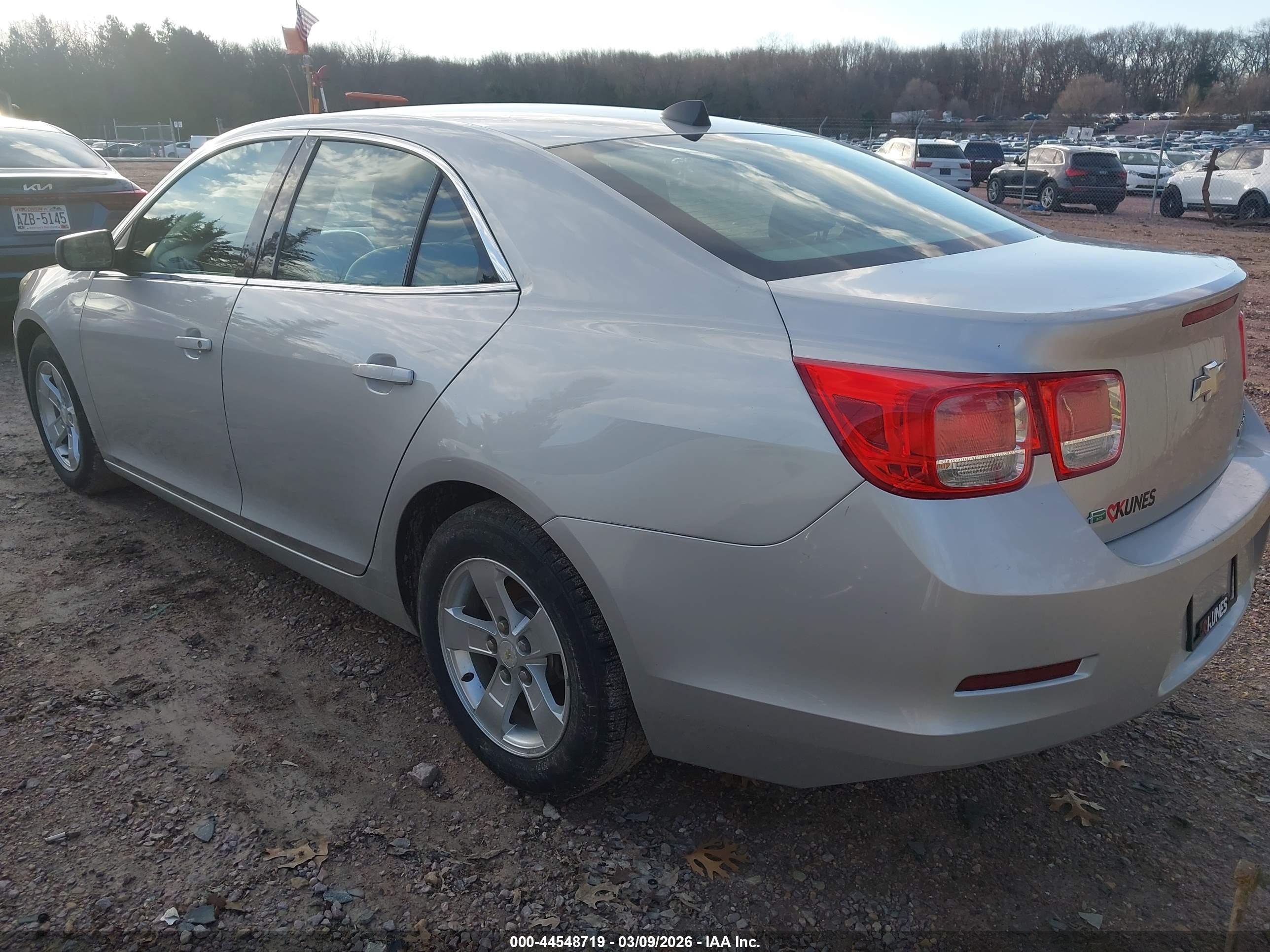 CHEVROLET MALIBU image 3