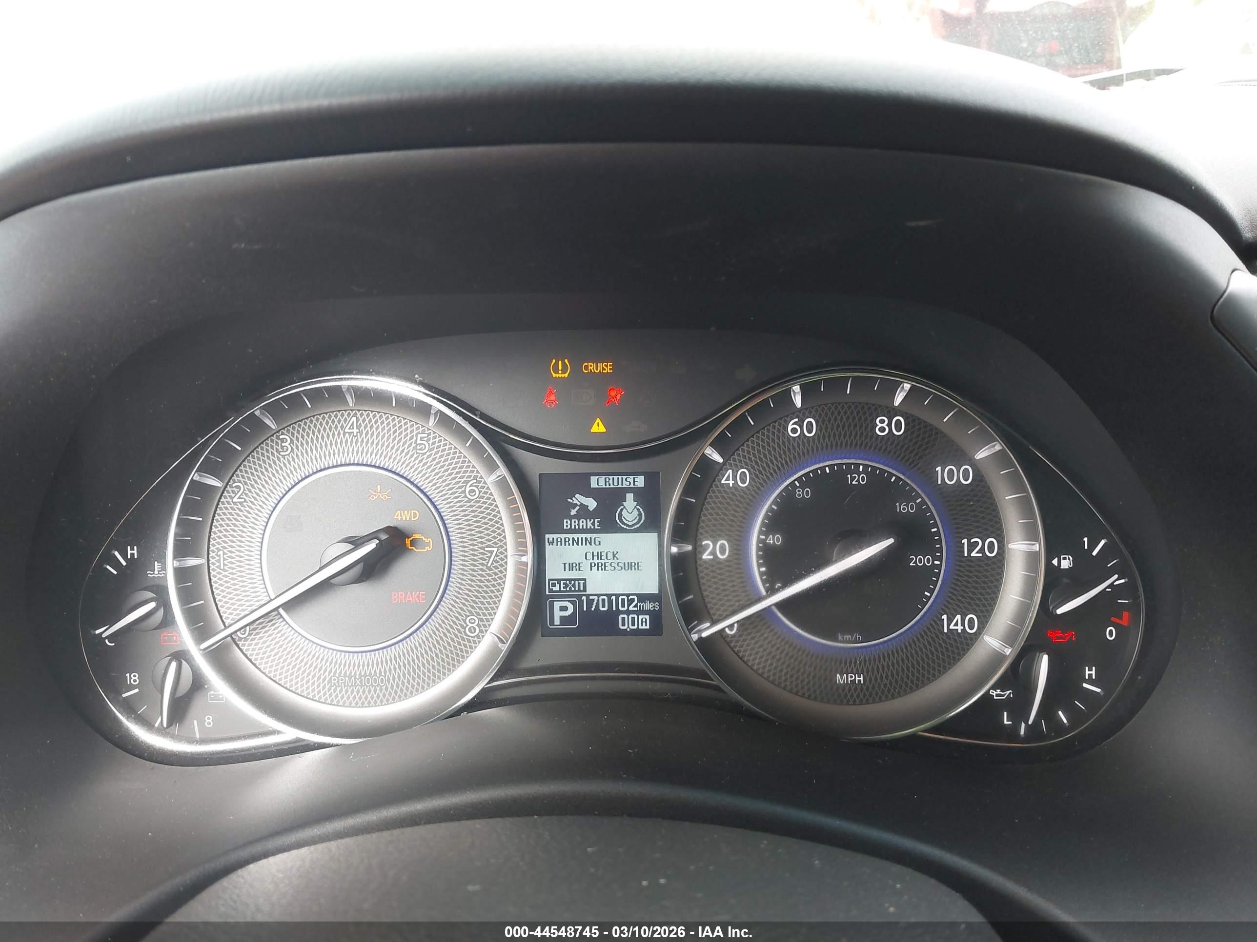 INFINITI QX80 image 7