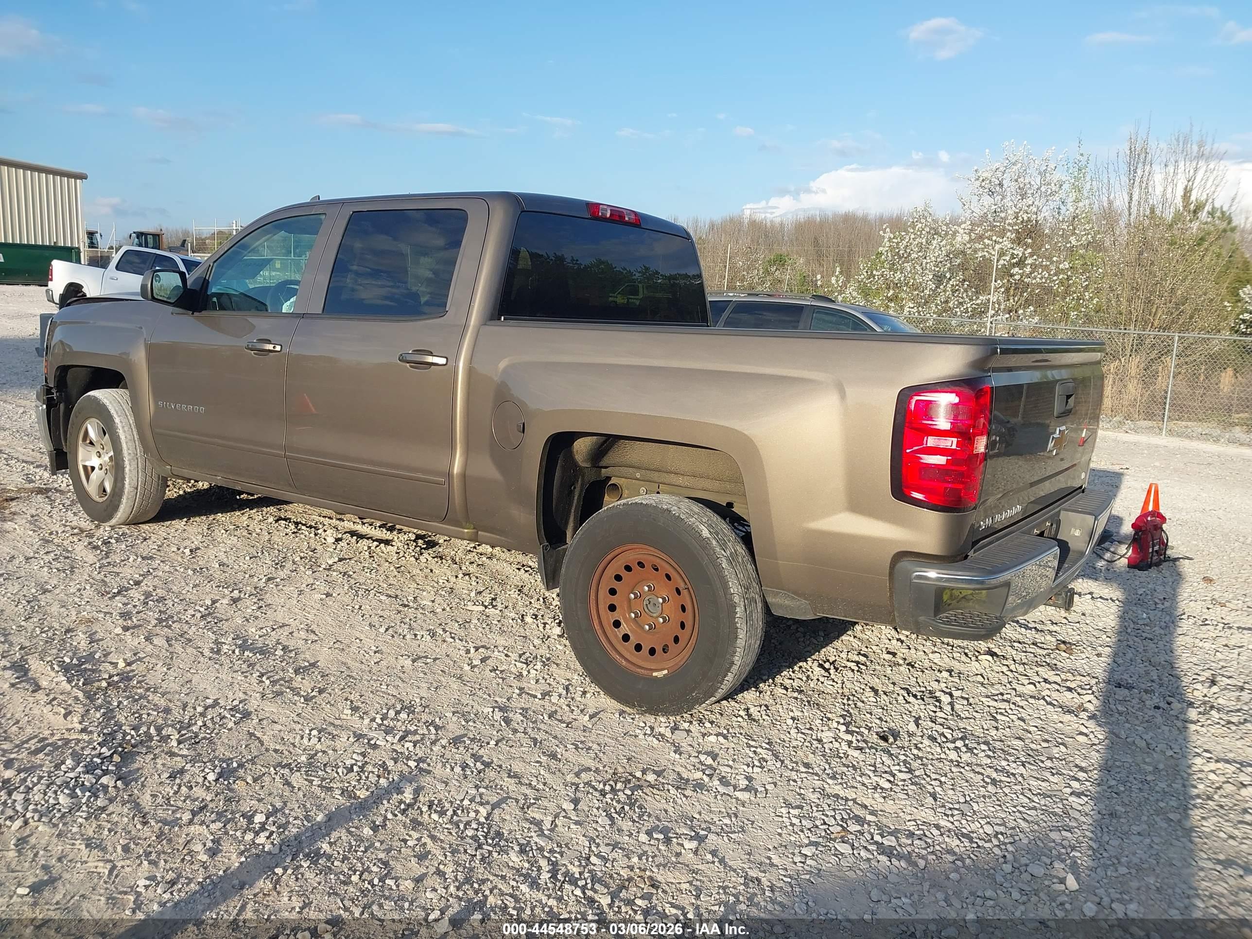 CHEVROLET SILVERADO image 3