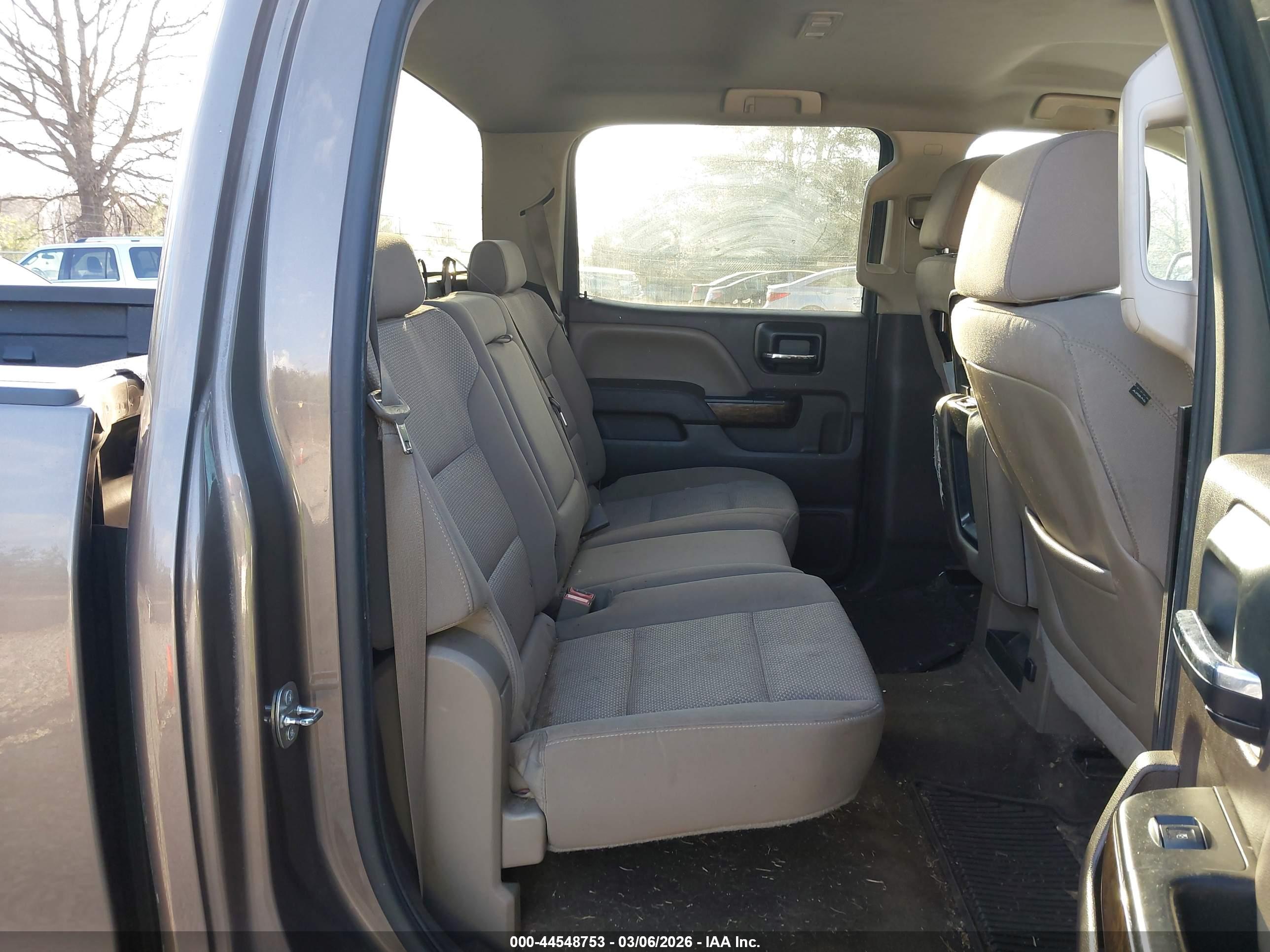 CHEVROLET SILVERADO image 8