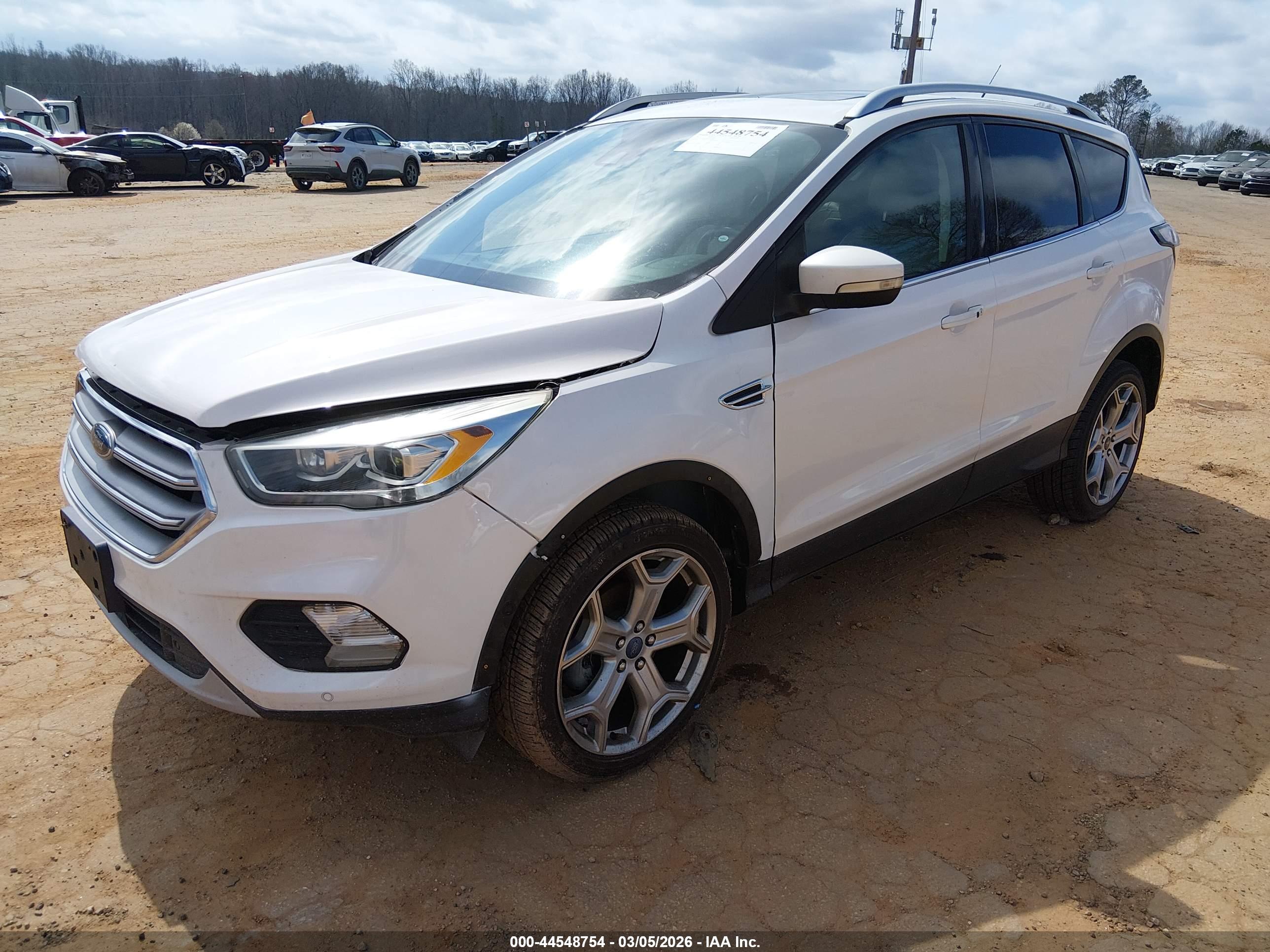 FORD ESCAPE image 2