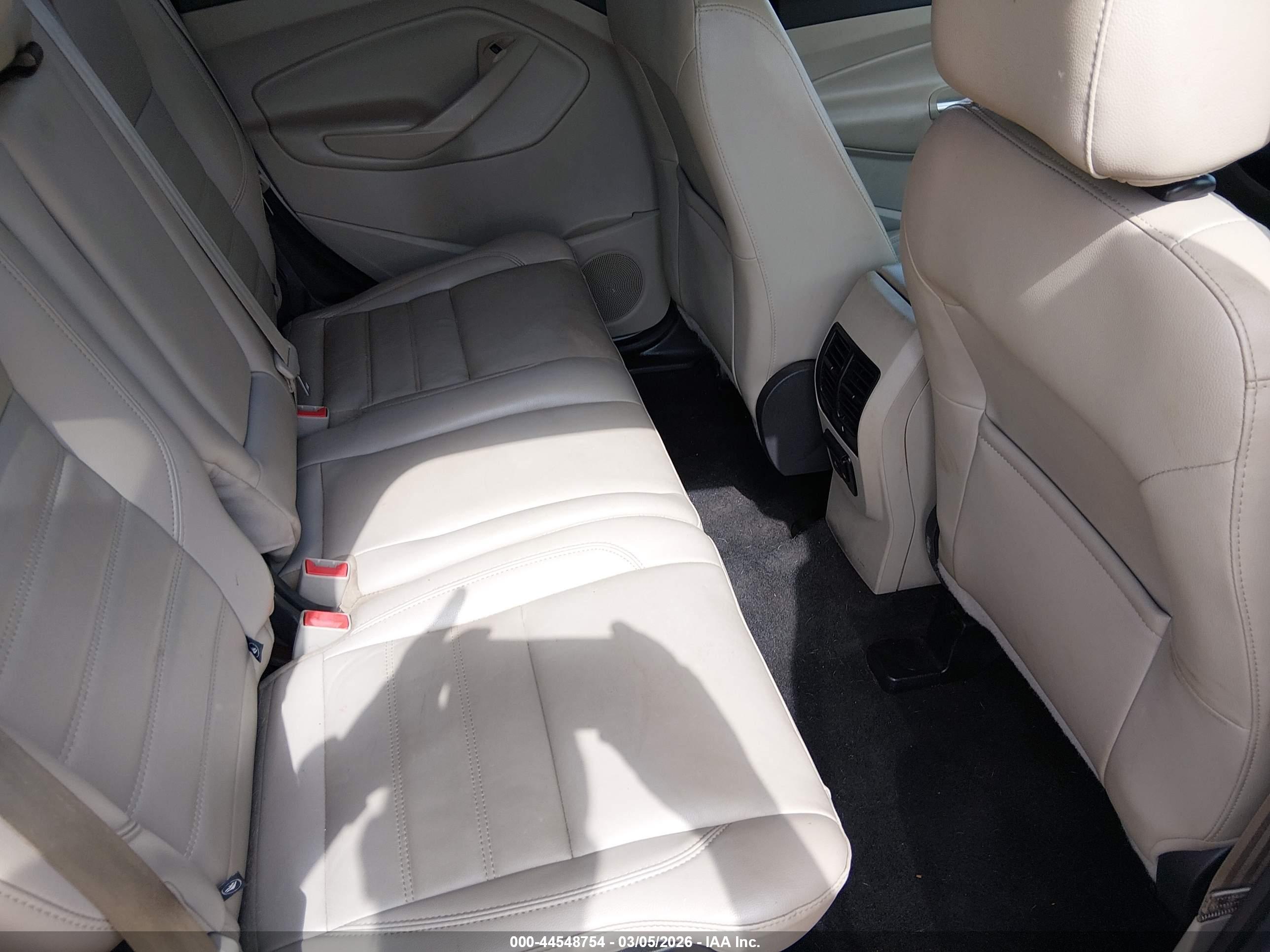 FORD ESCAPE image 8