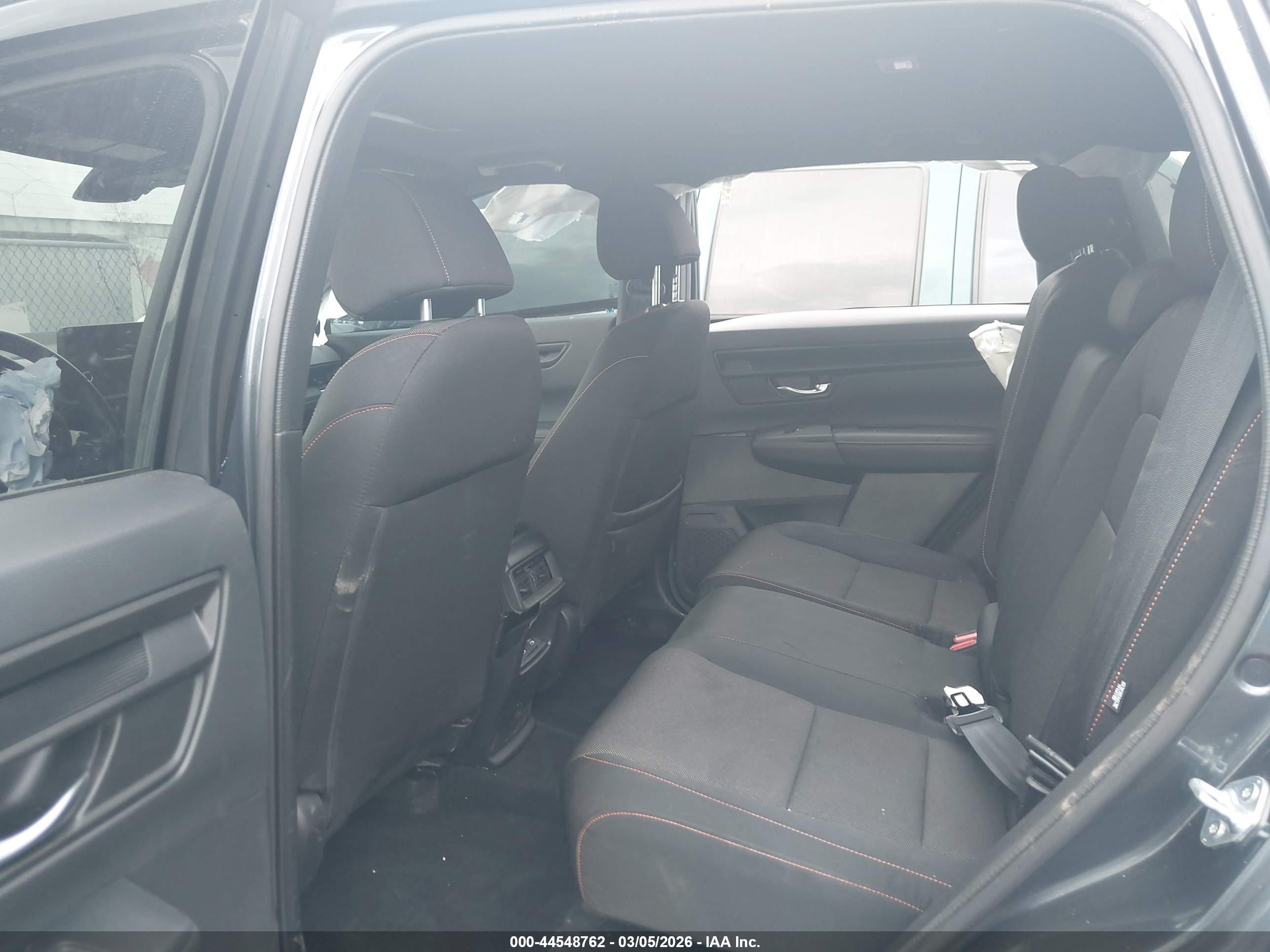 HONDA CR-V image 8
