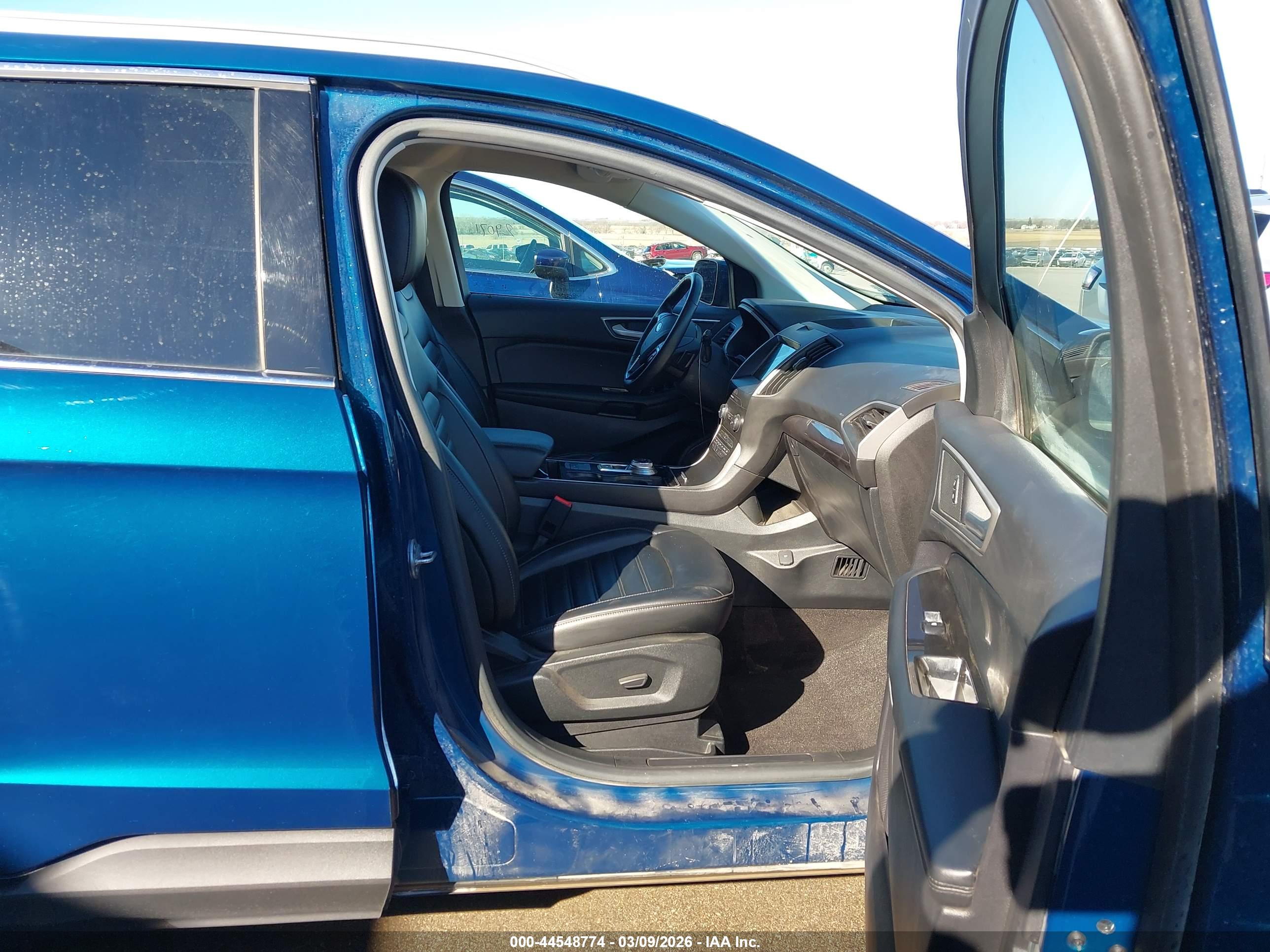 FORD EDGE image 5