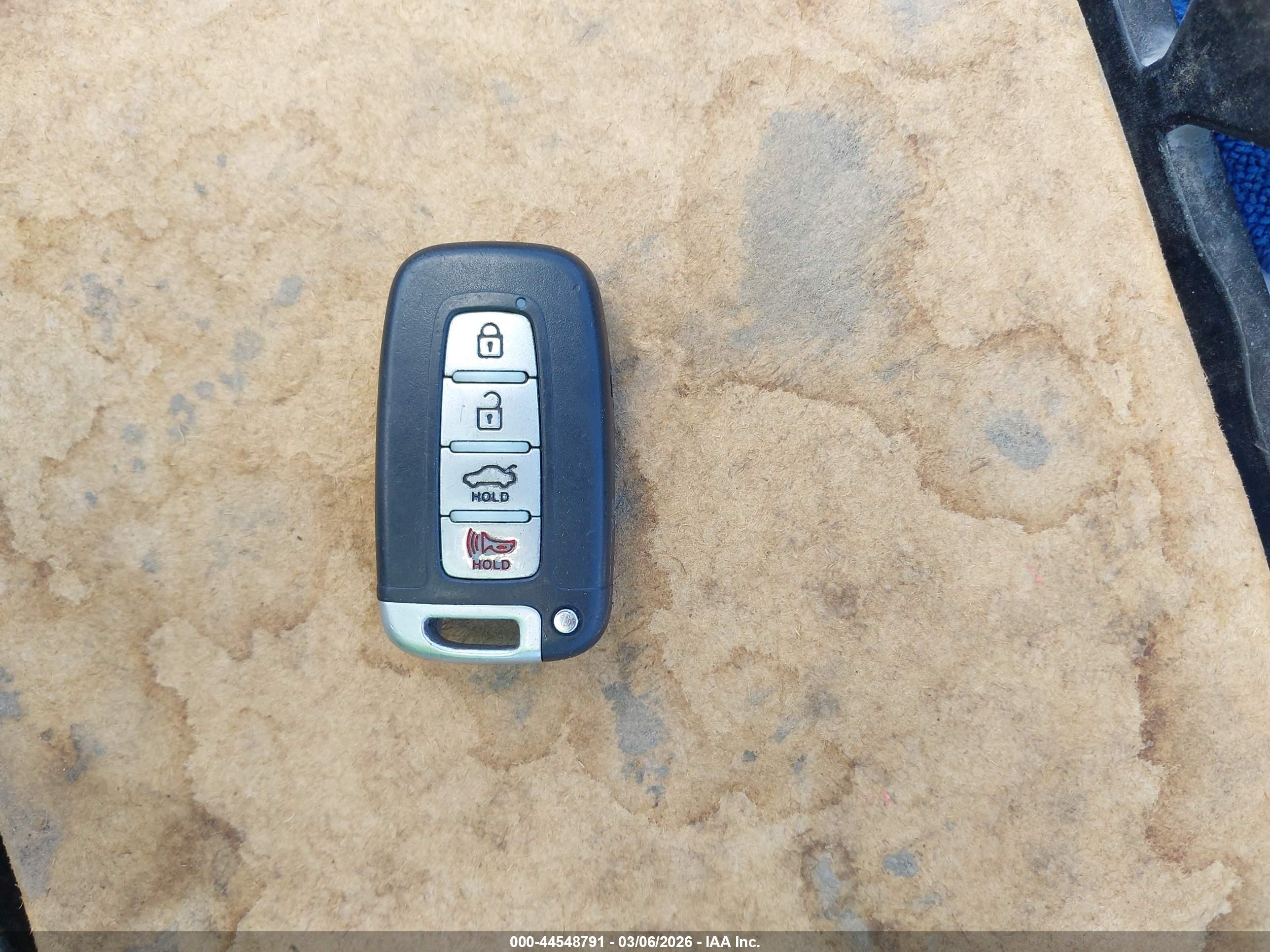 HYUNDAI ELANTRA image 11