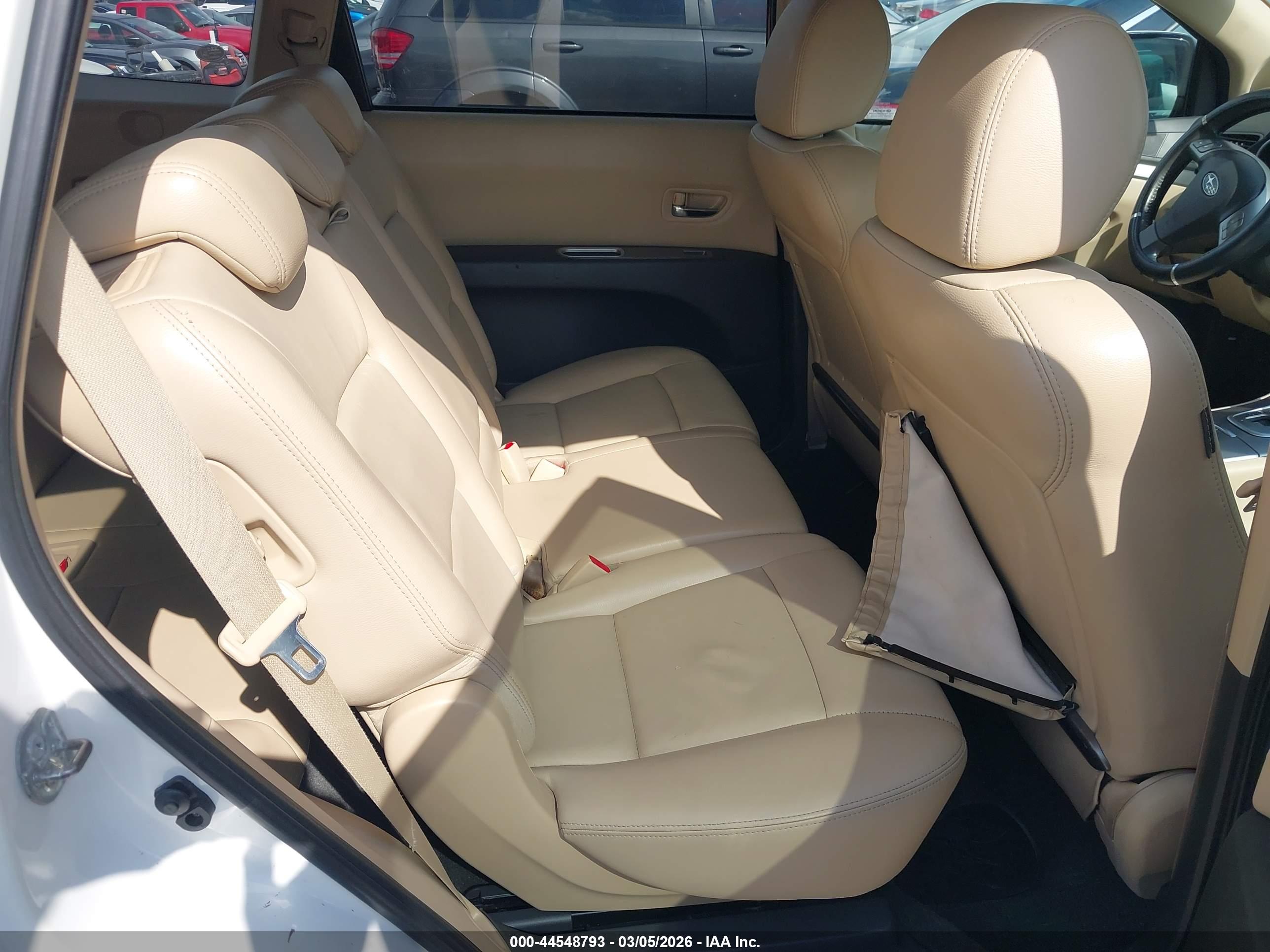 SUBARU TRIBECA image 8