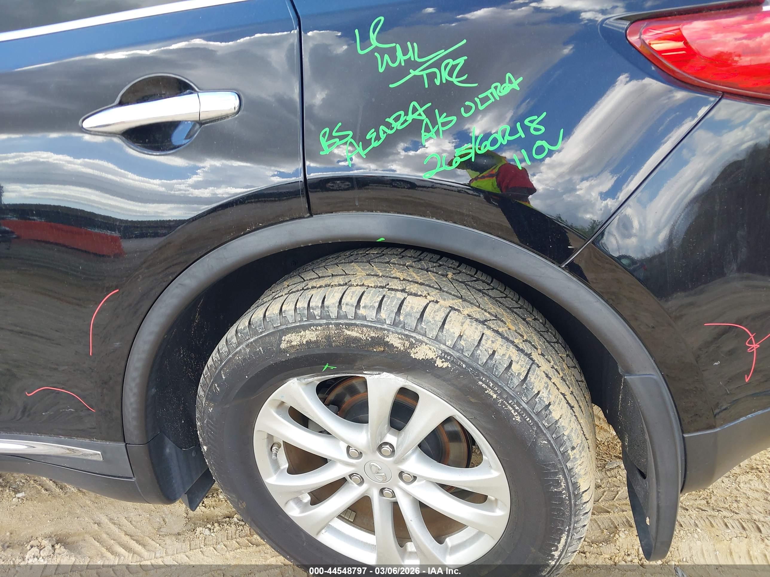 INFINITI FX37 image 6