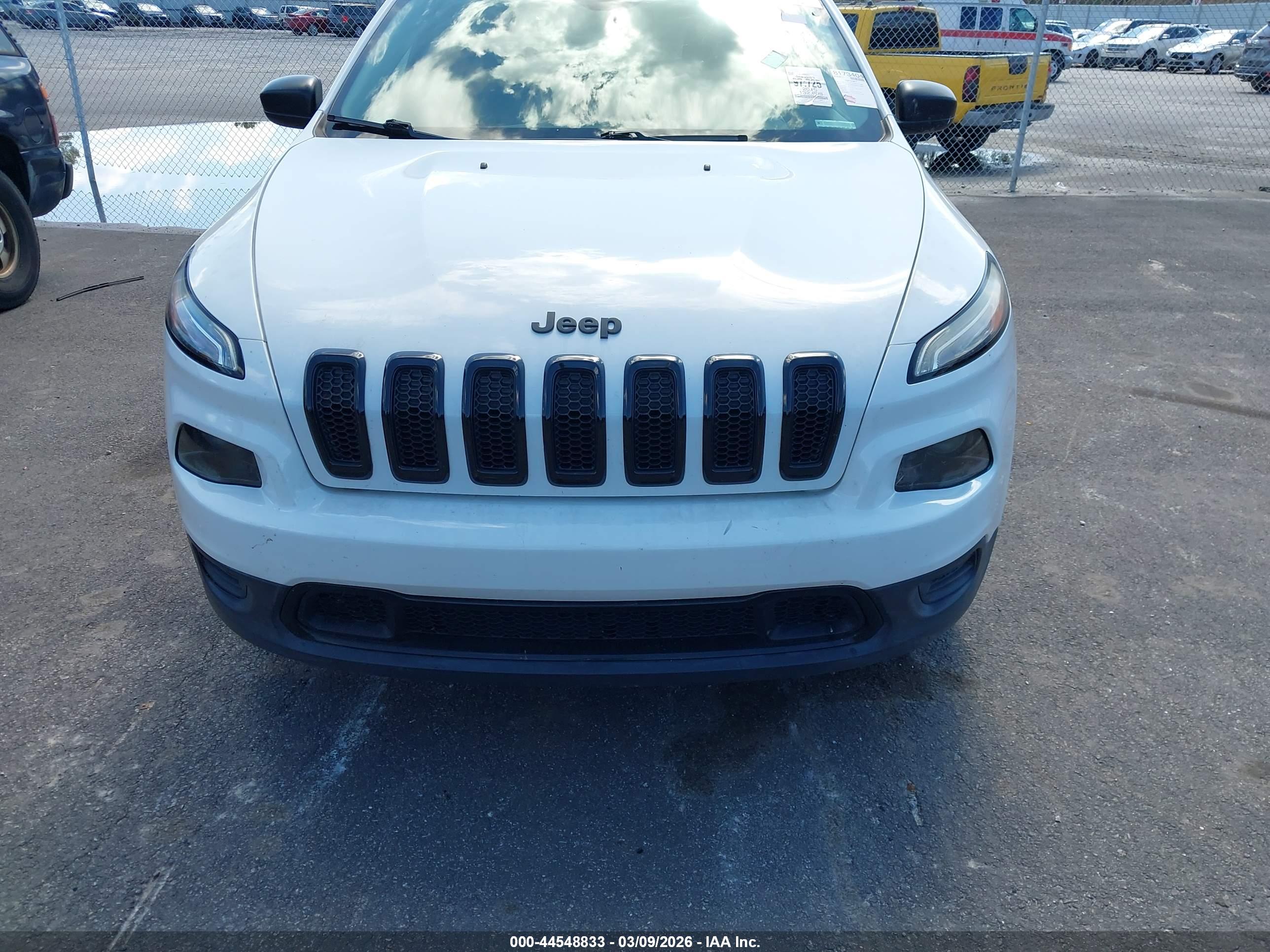 JEEP CHEROKEE image 6