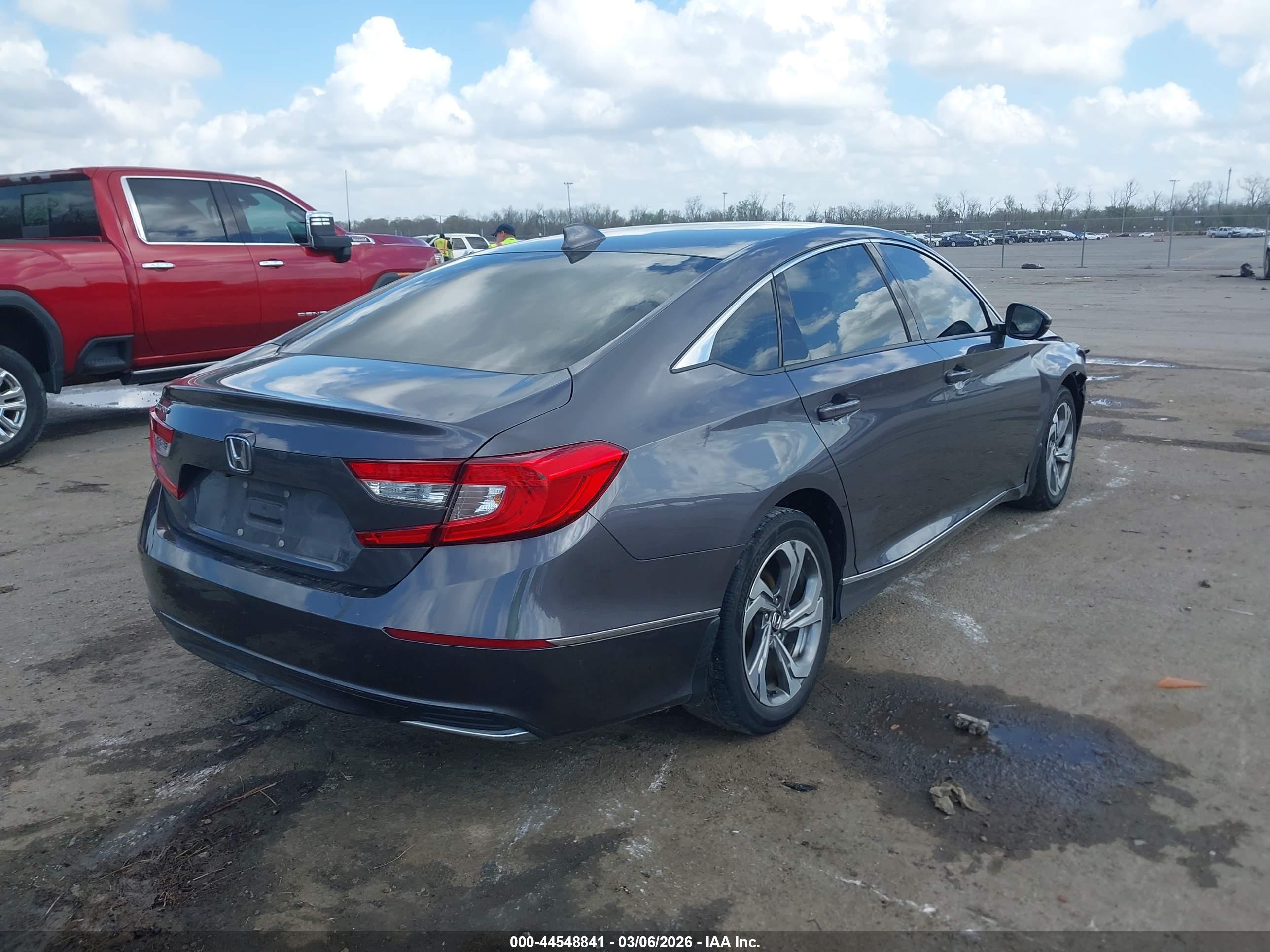 HONDA ACCORD image 4