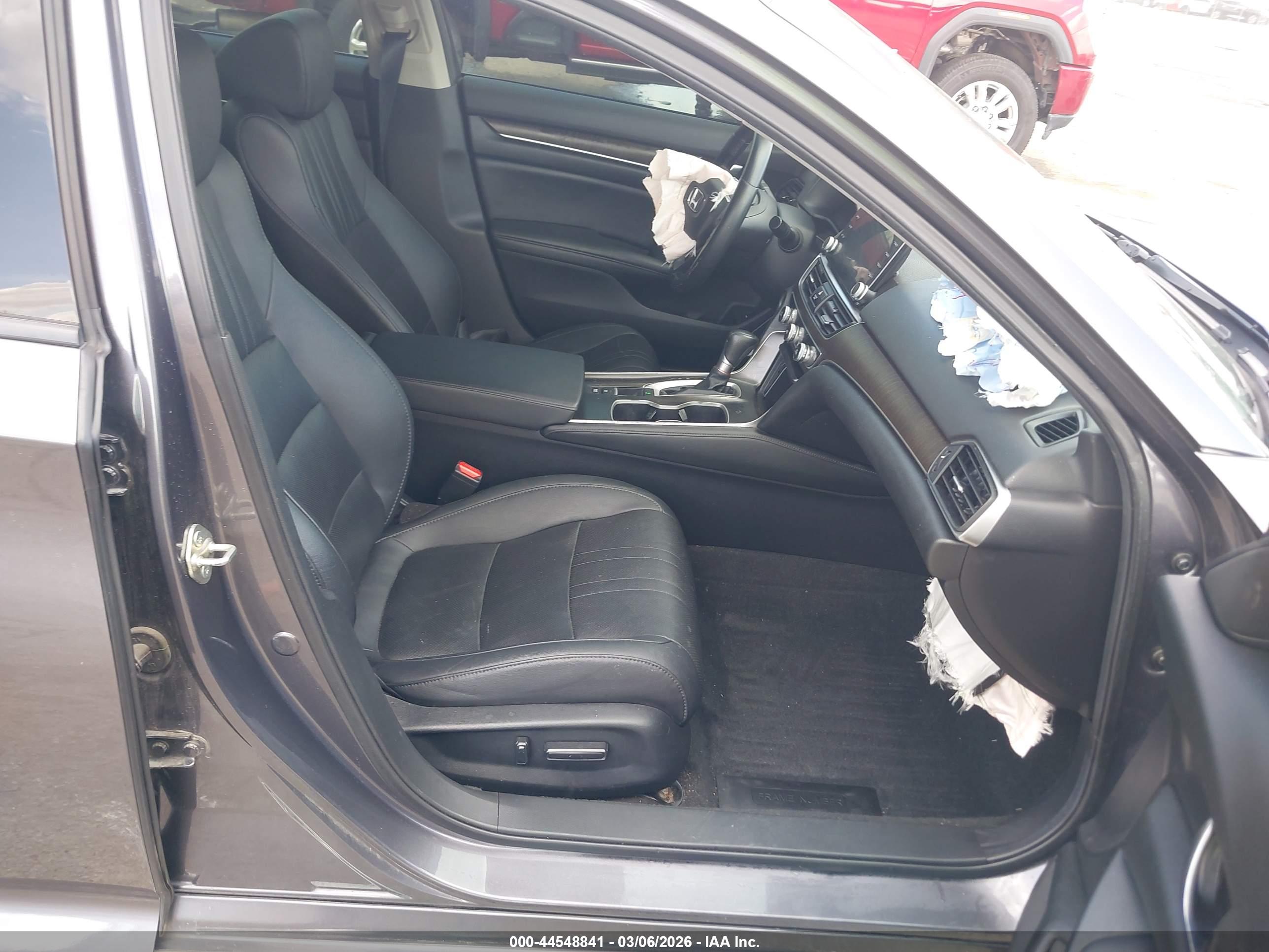 HONDA ACCORD image 5