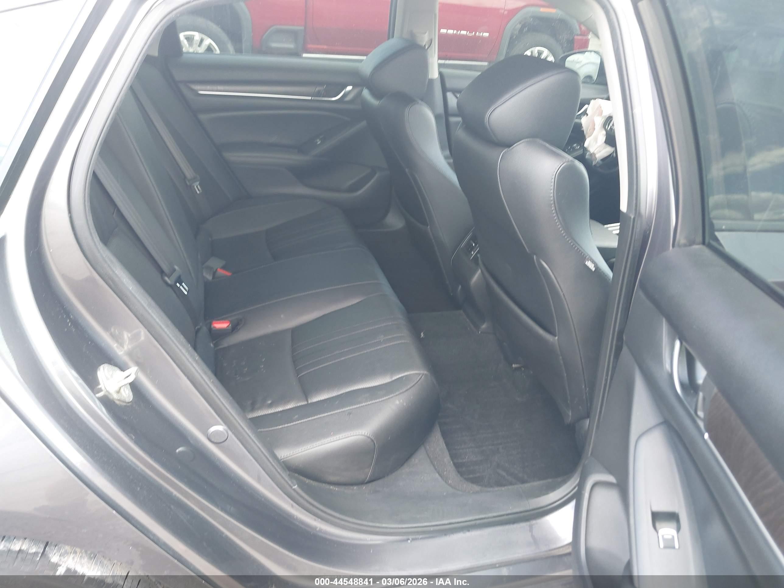 HONDA ACCORD image 8
