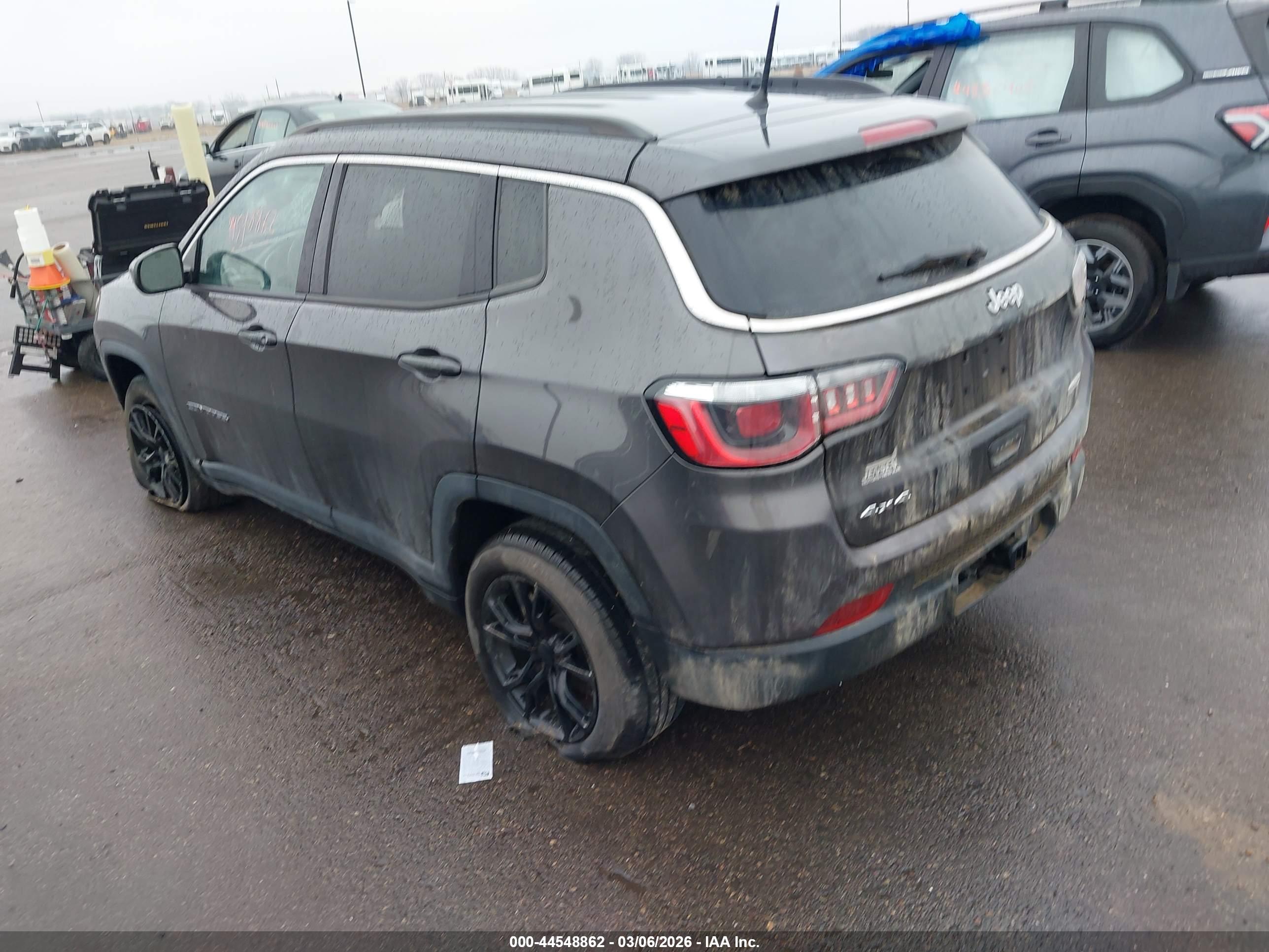 JEEP COMPASS image 3