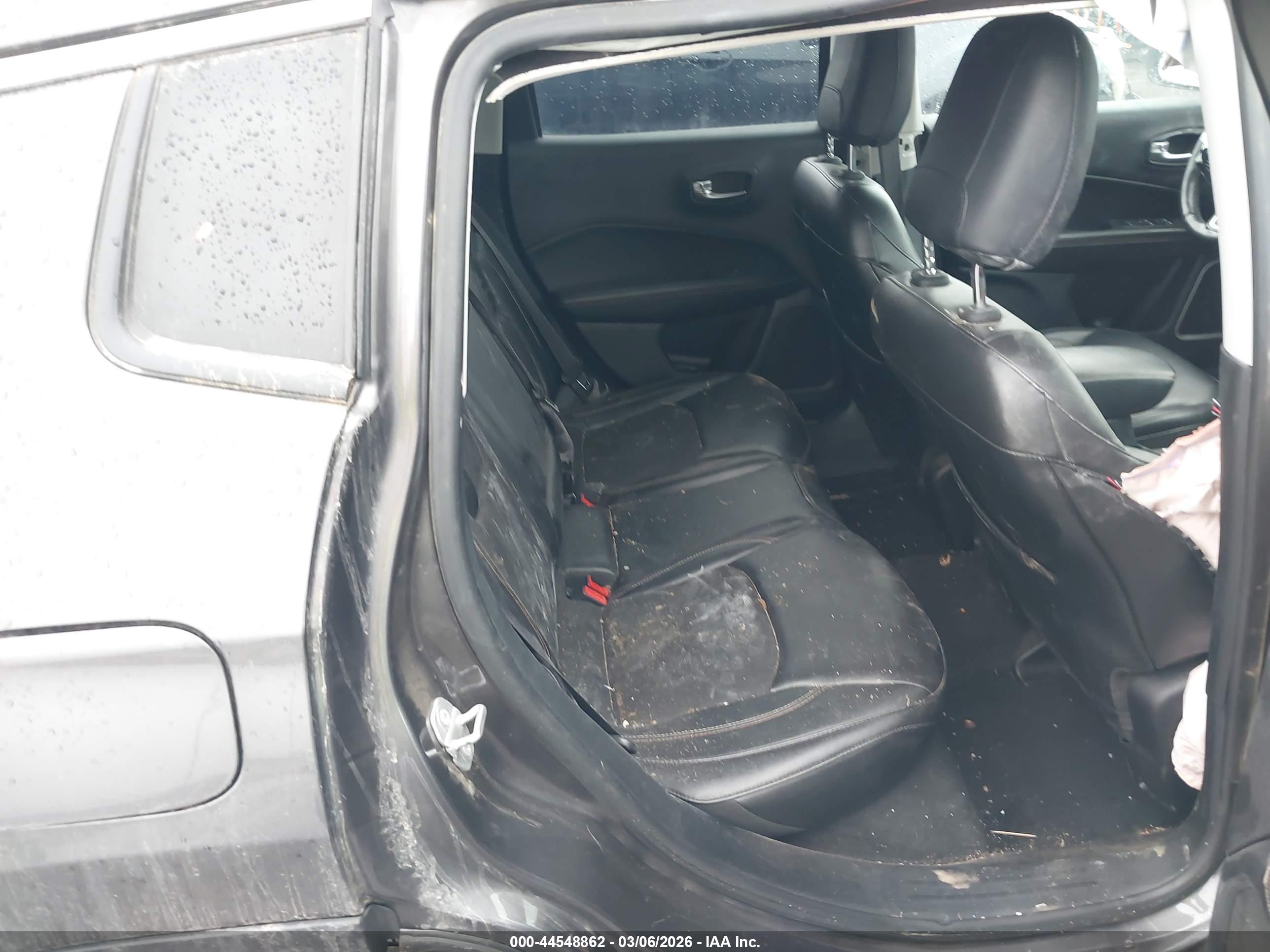 JEEP COMPASS image 8