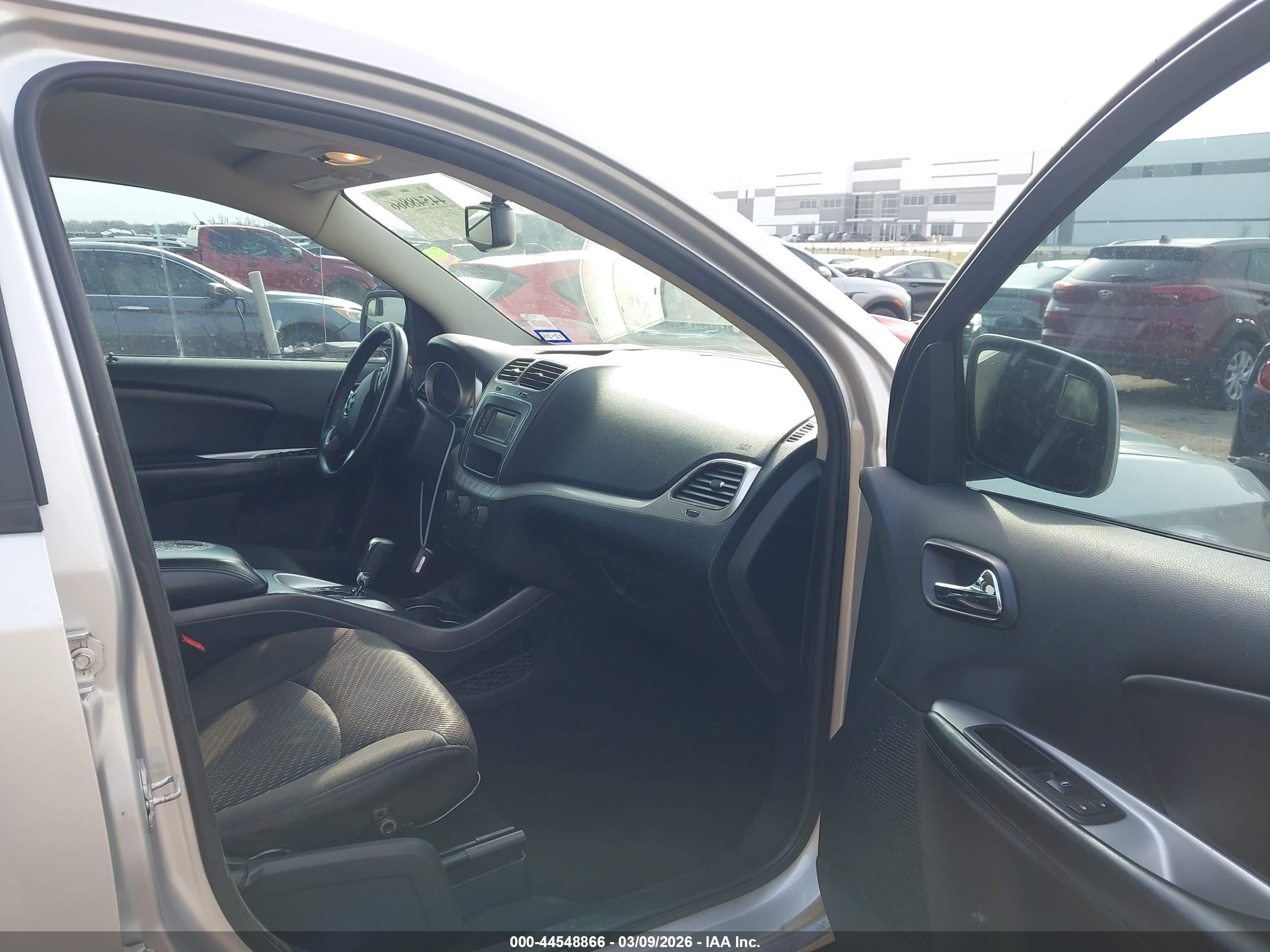 DODGE JOURNEY image 5