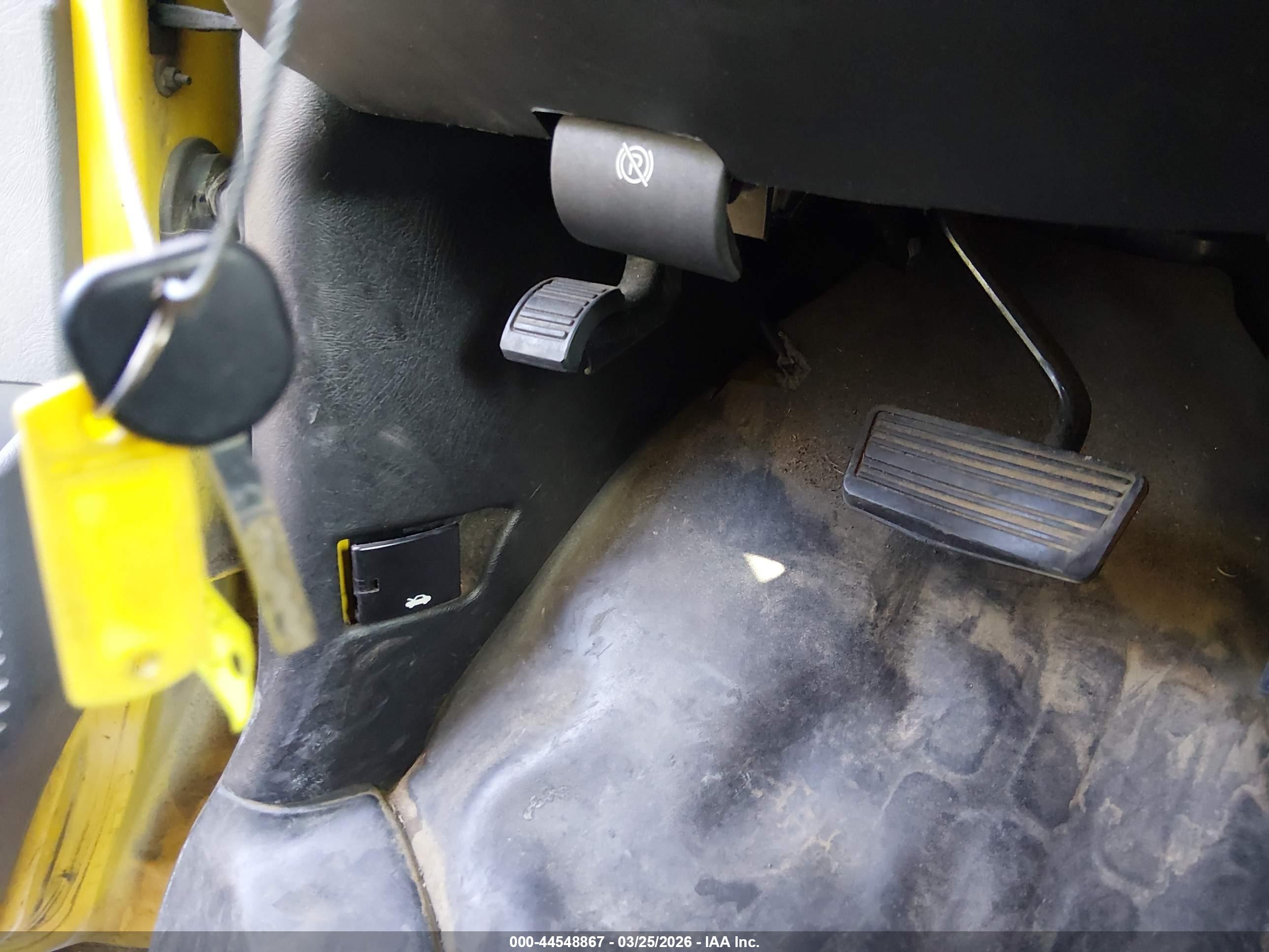 GMC SAVANA image 11