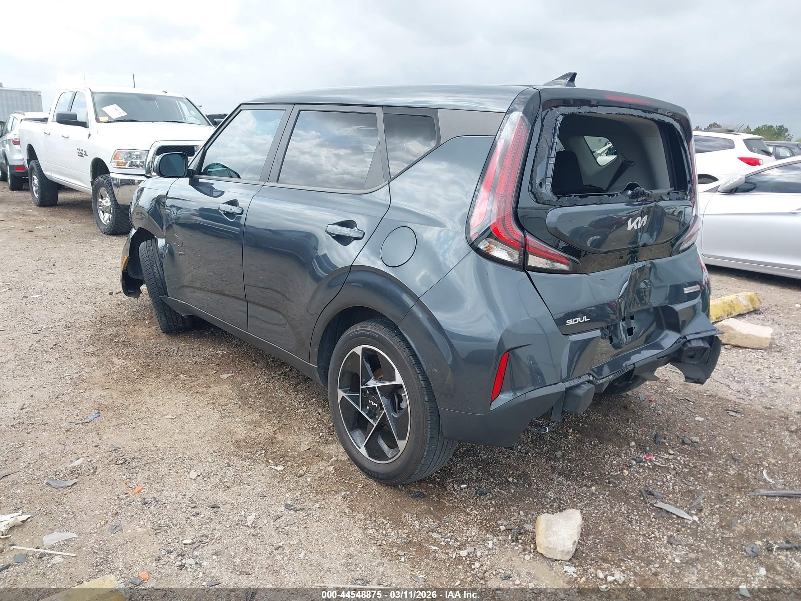 KIA SOUL image 3