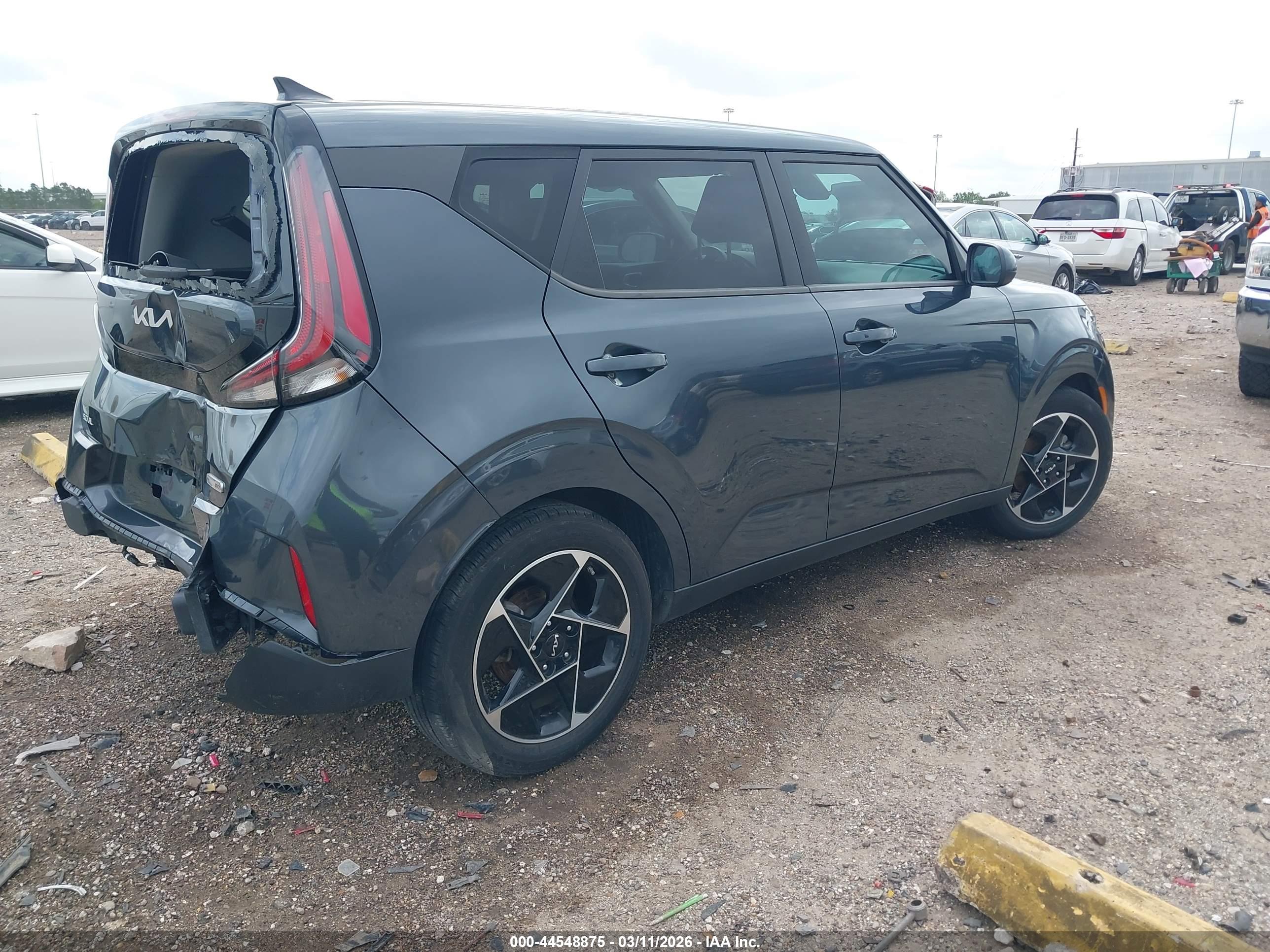 KIA SOUL image 4