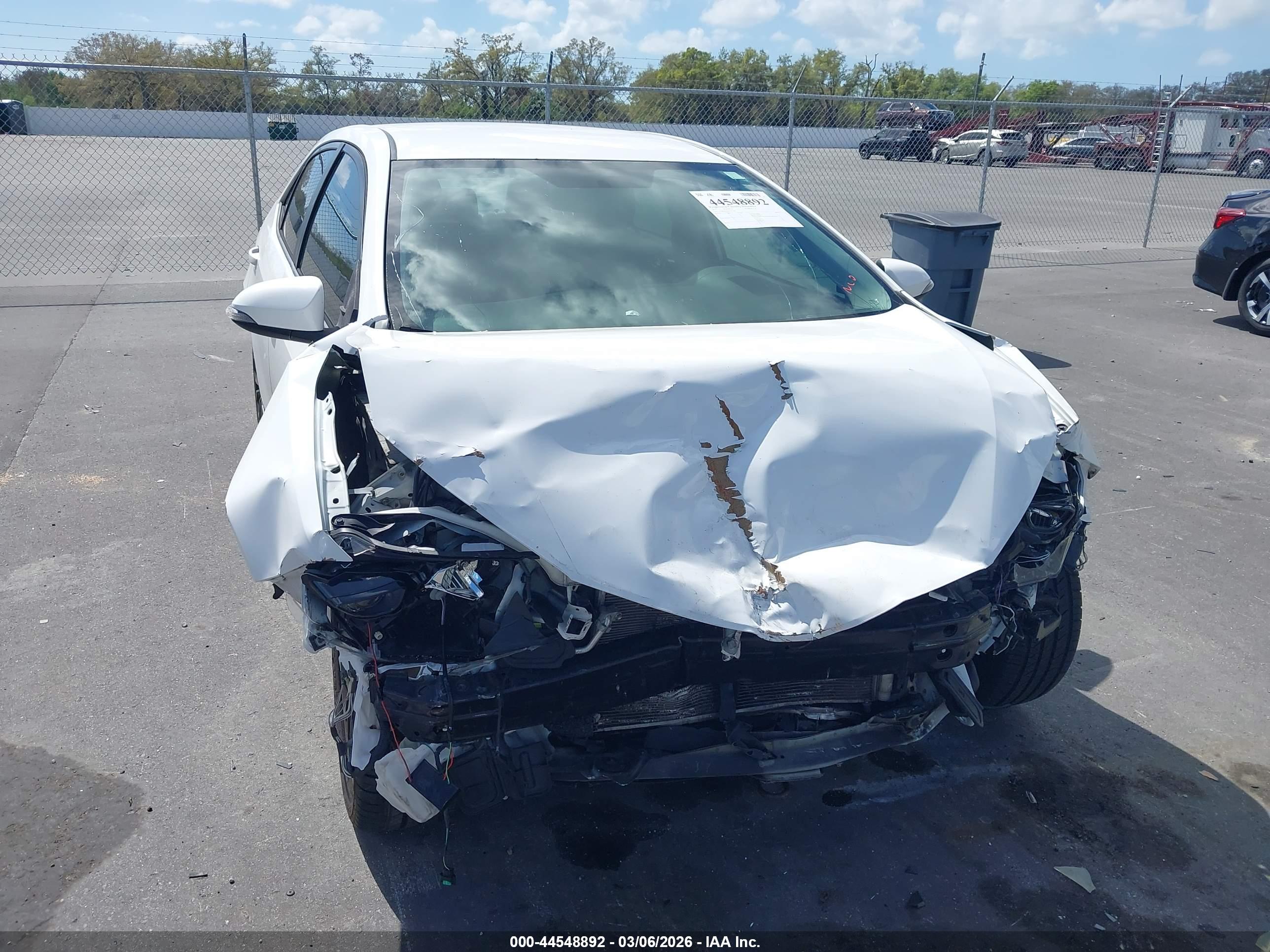 TOYOTA COROLLA image 6