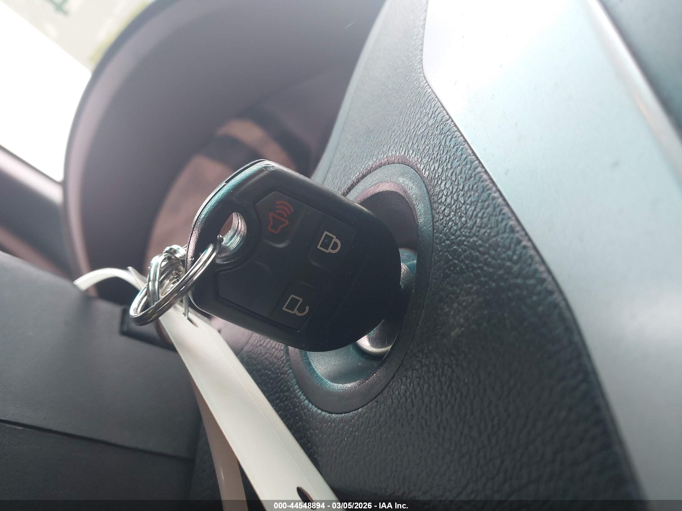 FORD EXPLORER image 11