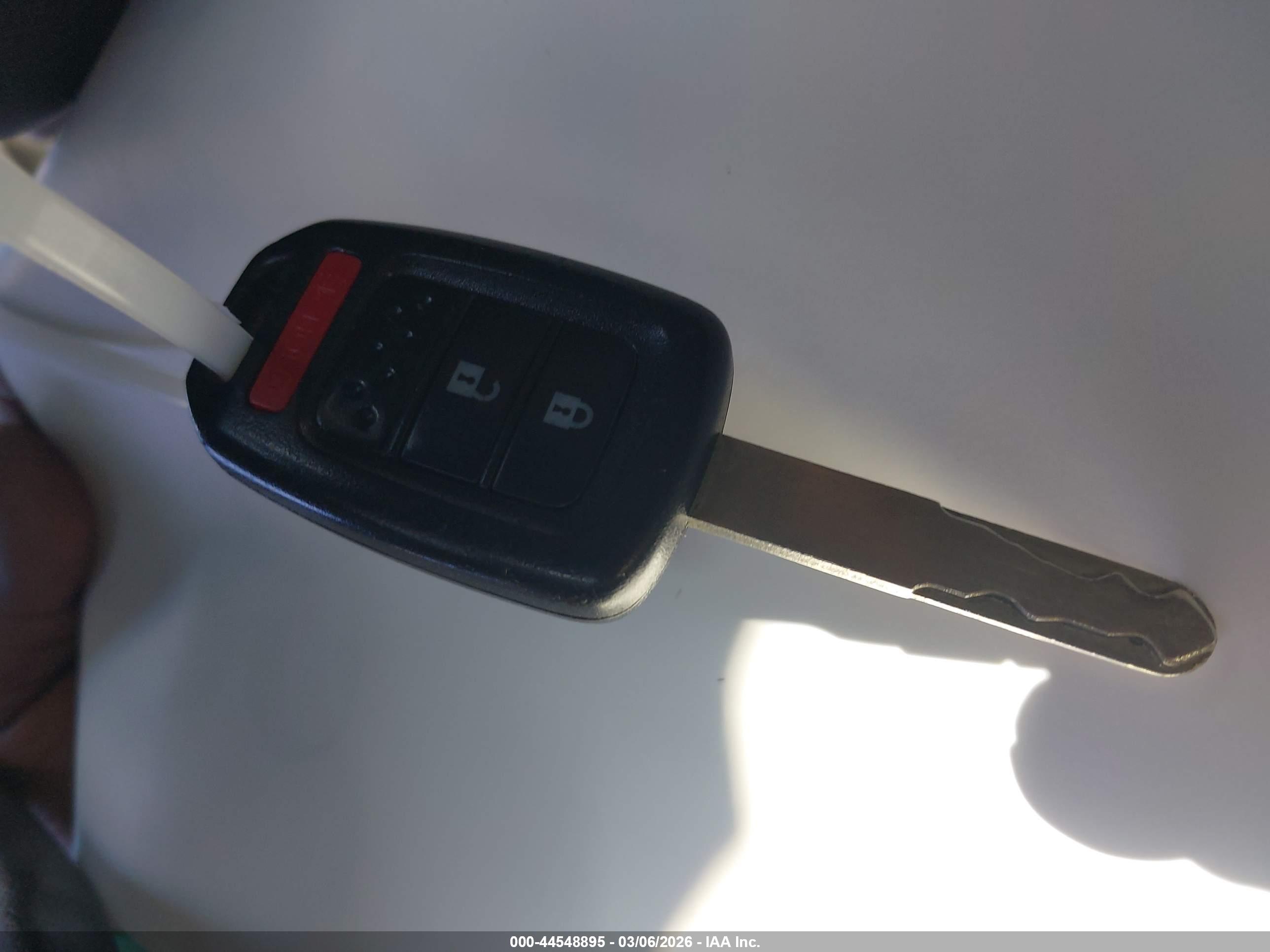 HONDA CR-V image 11