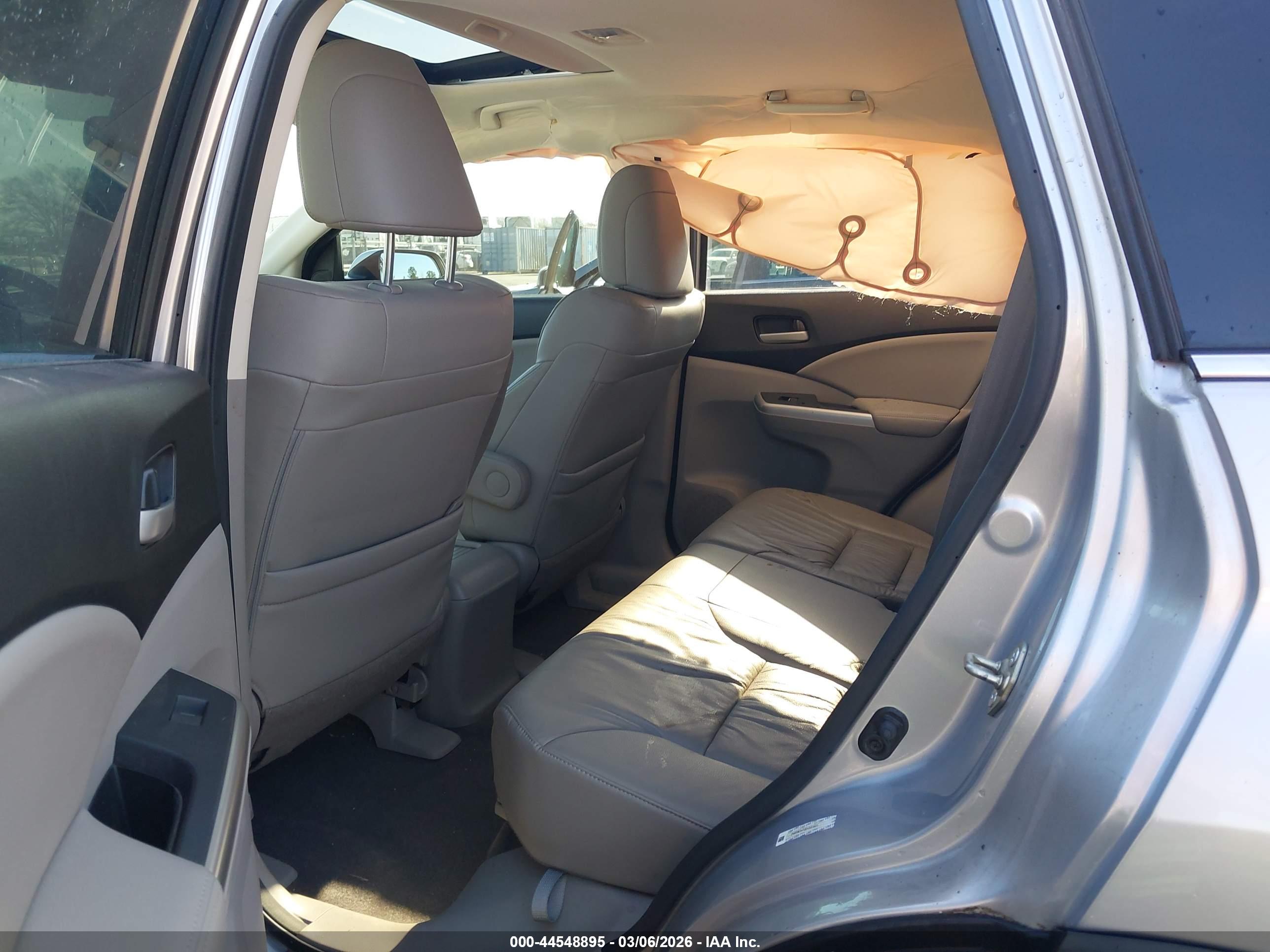 HONDA CR-V image 8