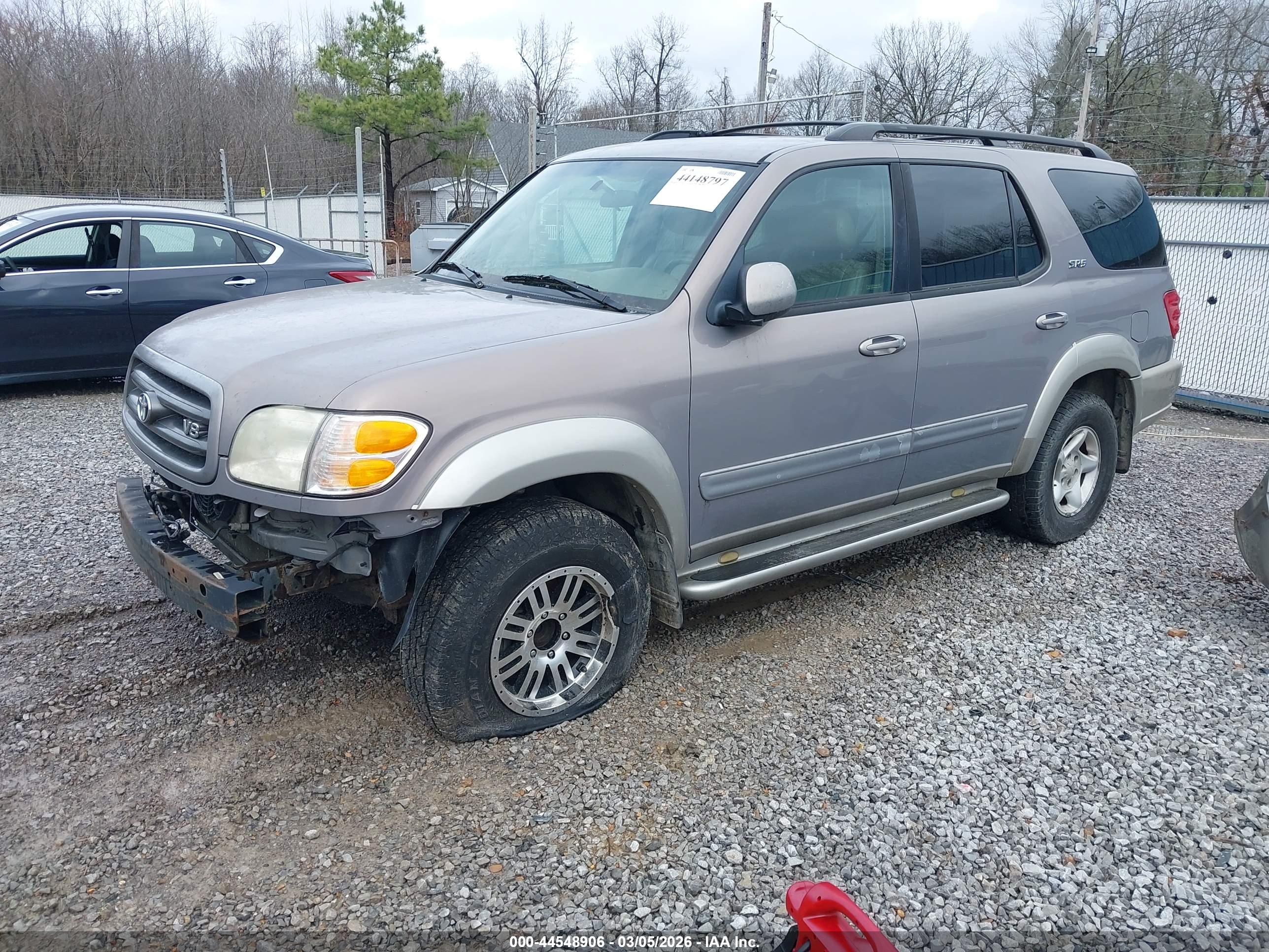 TOYOTA SEQUOIA image 2