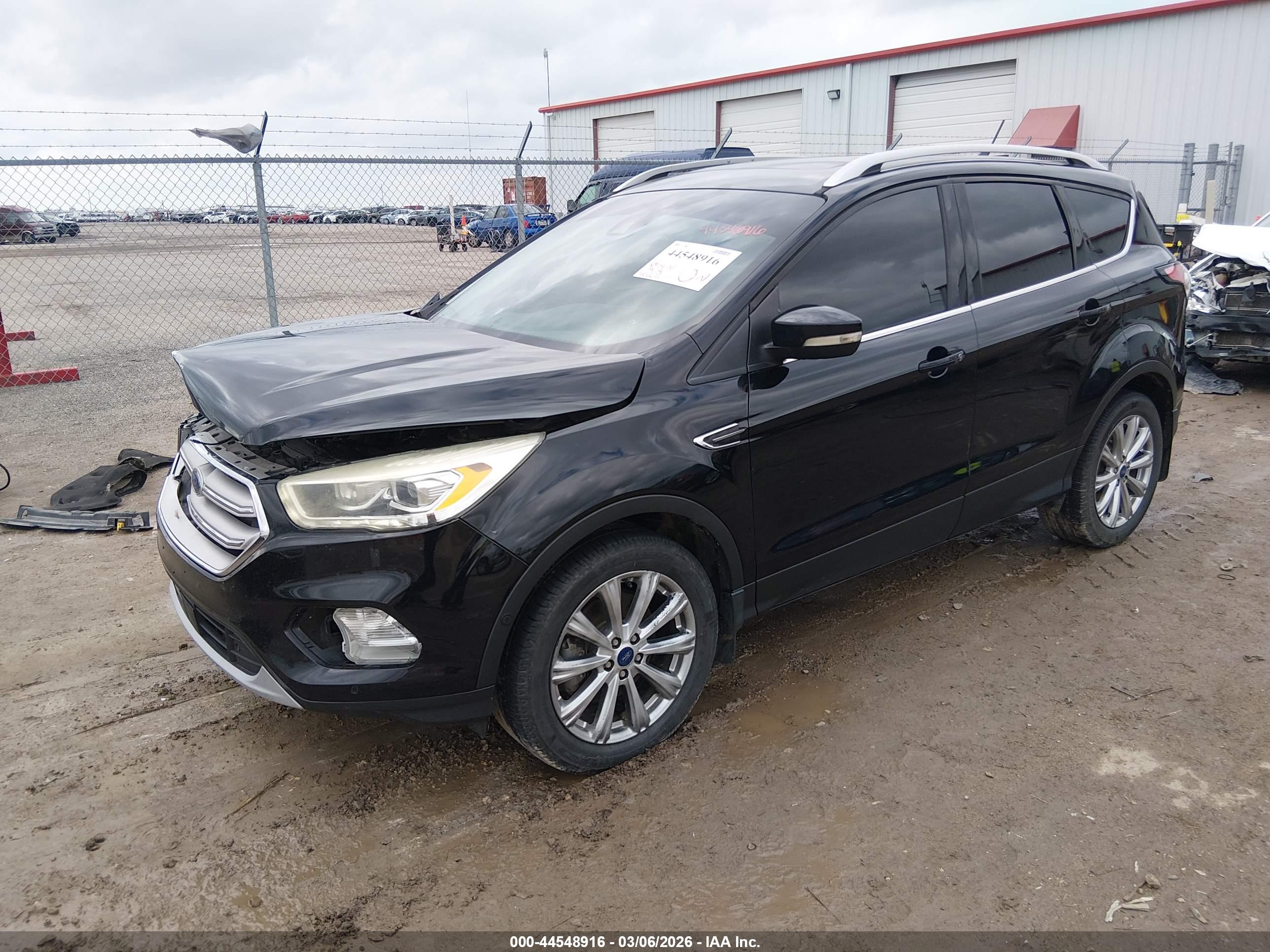 FORD ESCAPE image 2