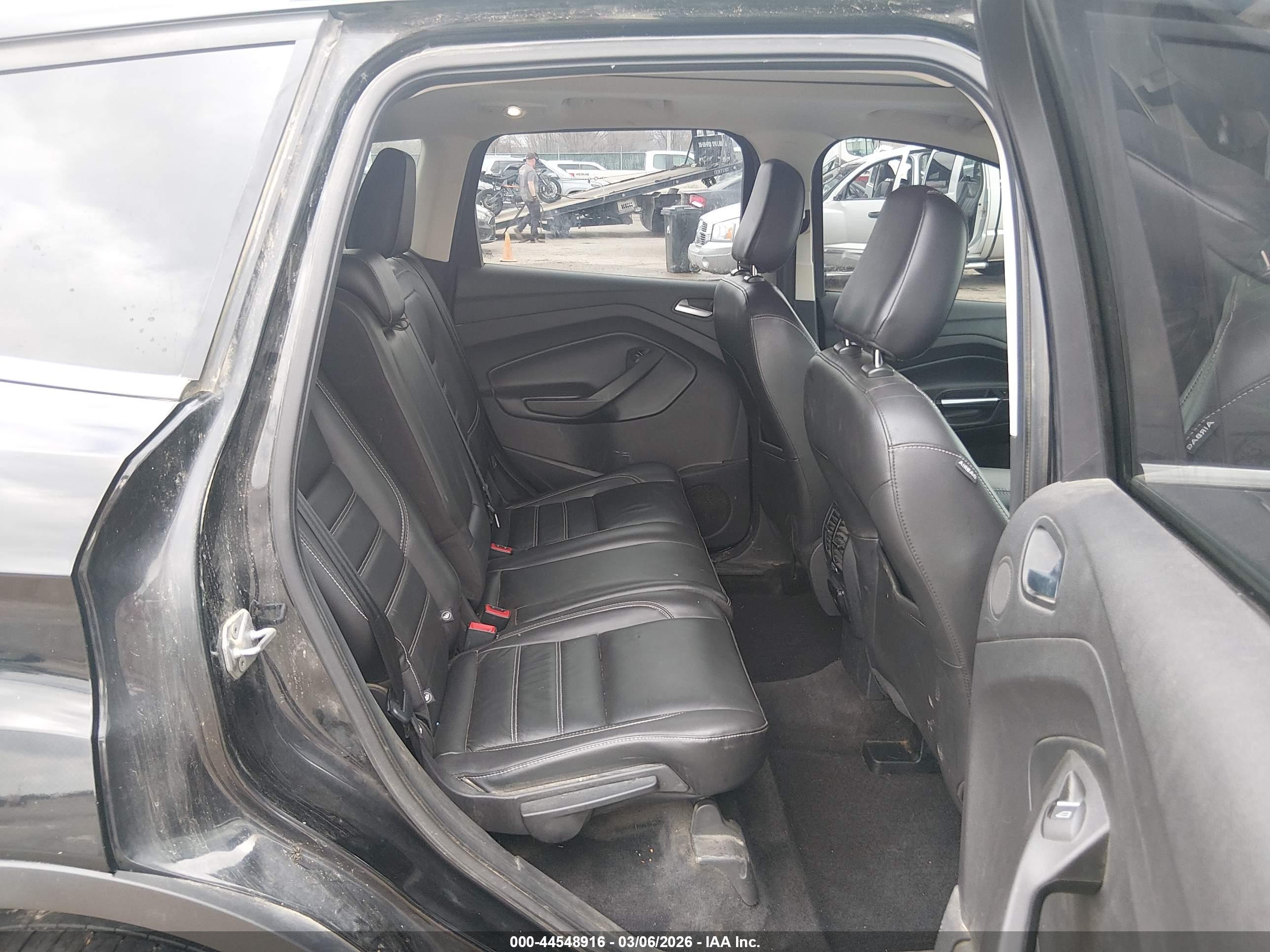 FORD ESCAPE image 8
