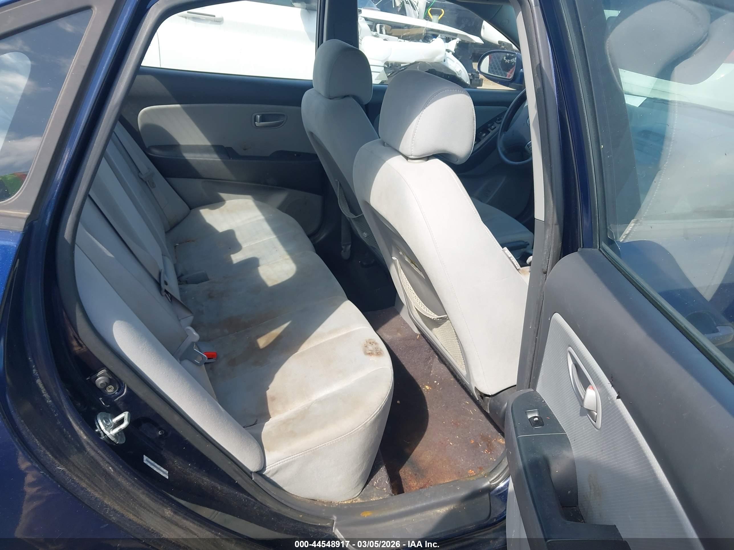 HYUNDAI ELANTRA image 8