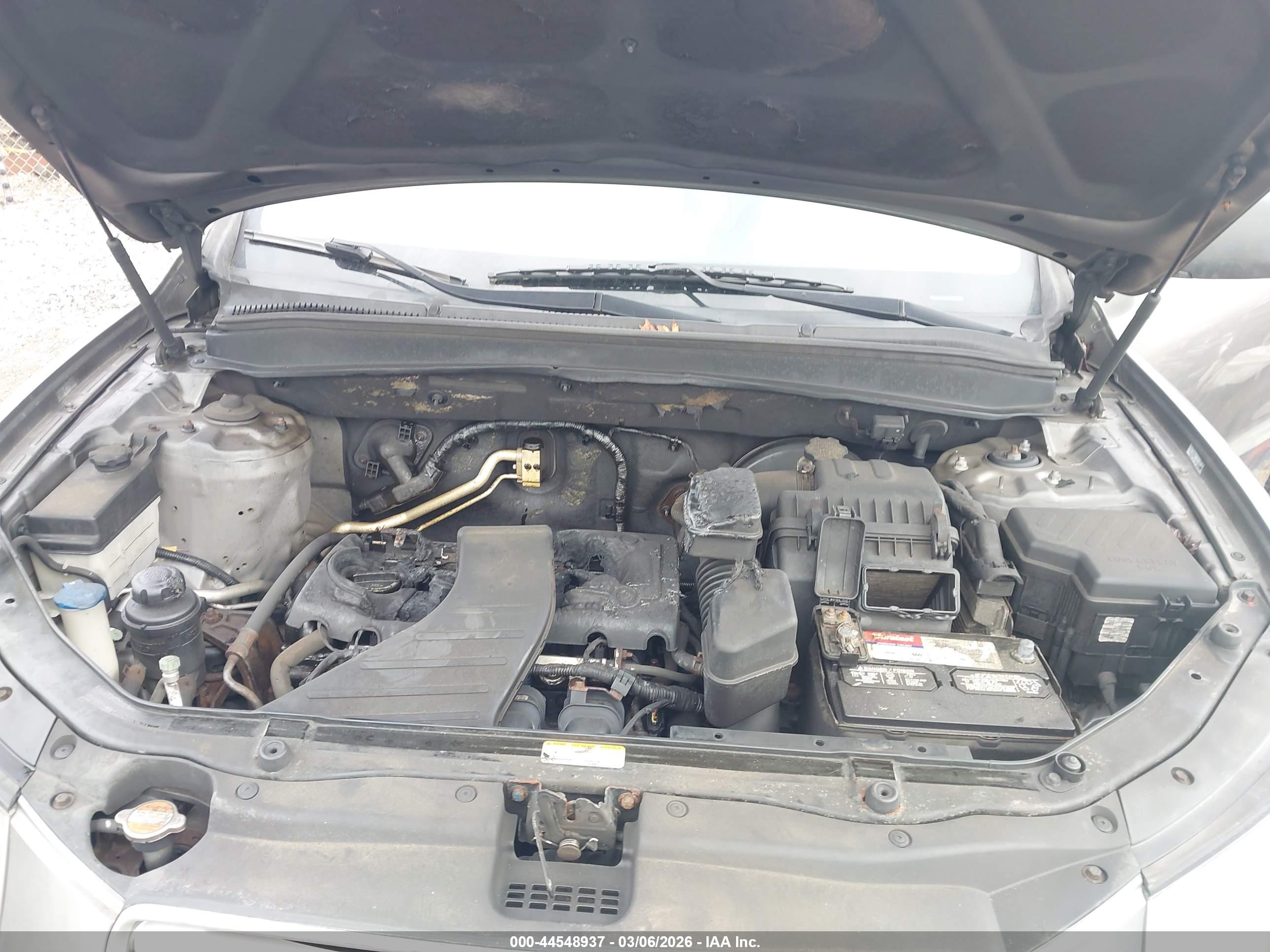 HYUNDAI SANTA image 10