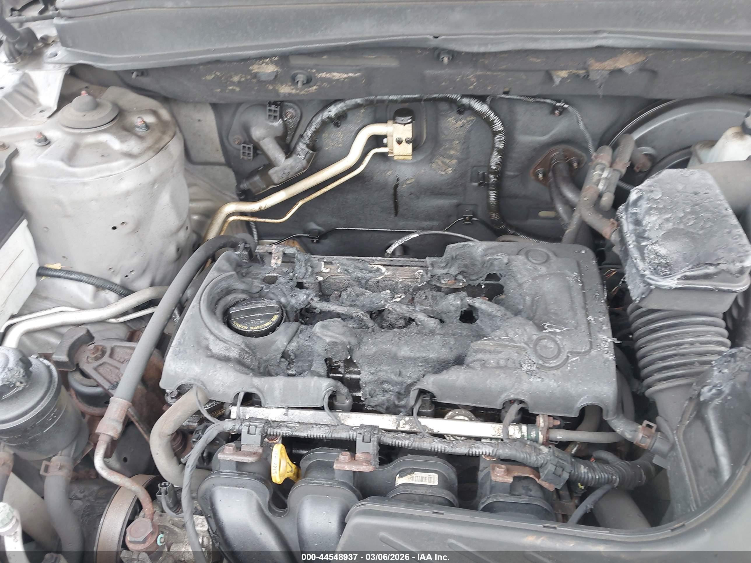 HYUNDAI SANTA image 6