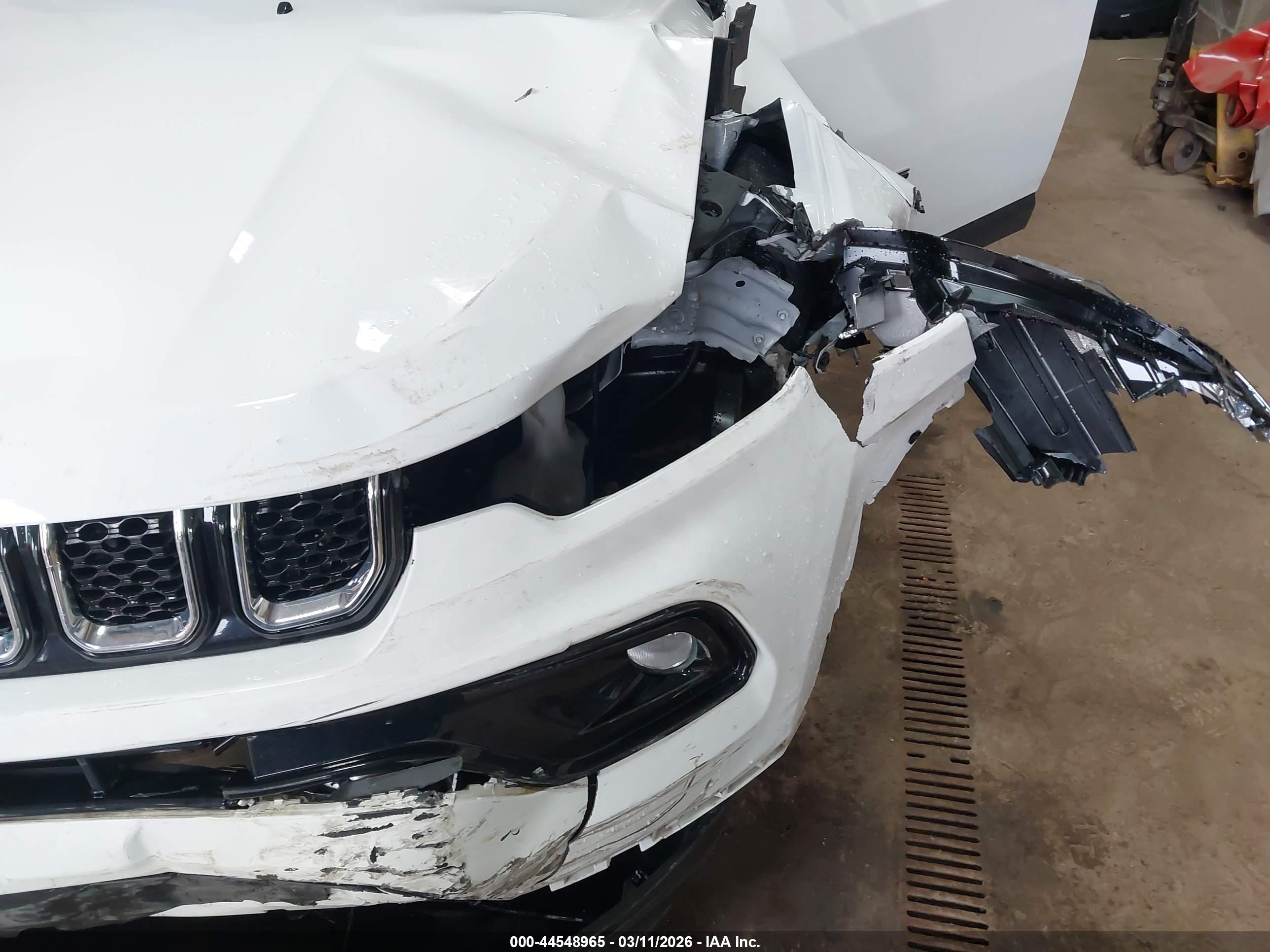 JEEP COMPASS image 6