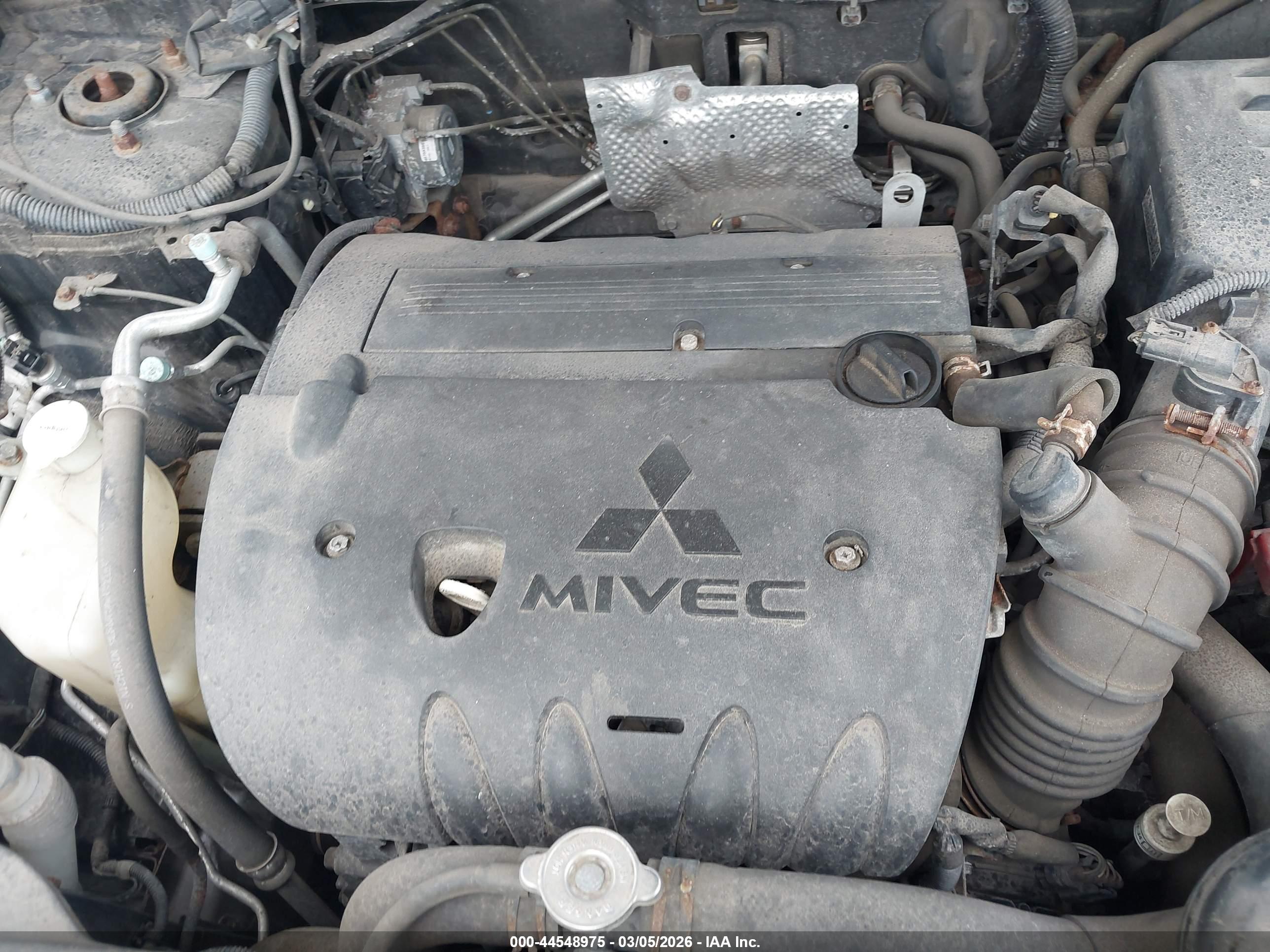 MITSUBISHI OUTLANDER image 10
