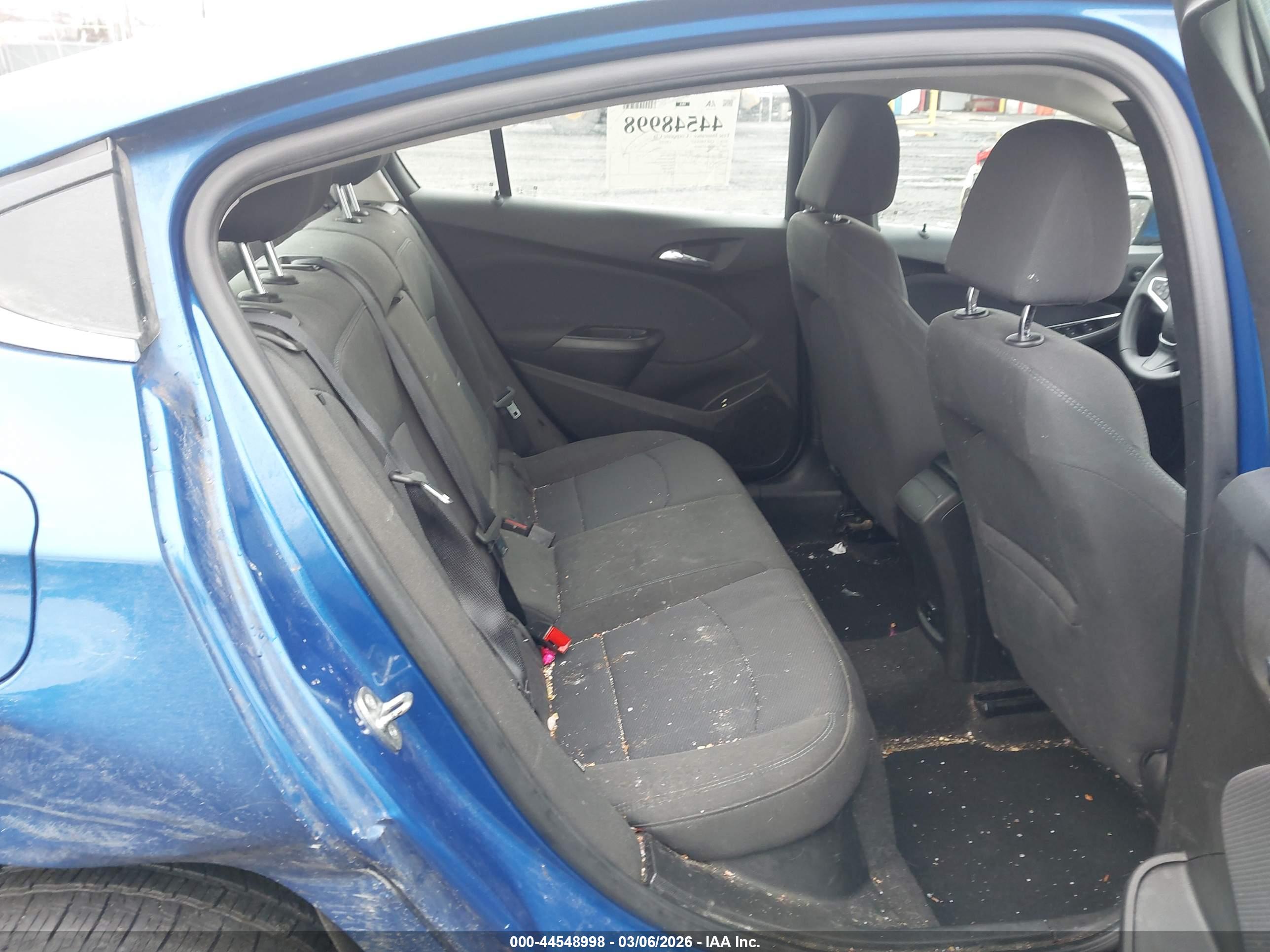 CHEVROLET CRUZE image 8