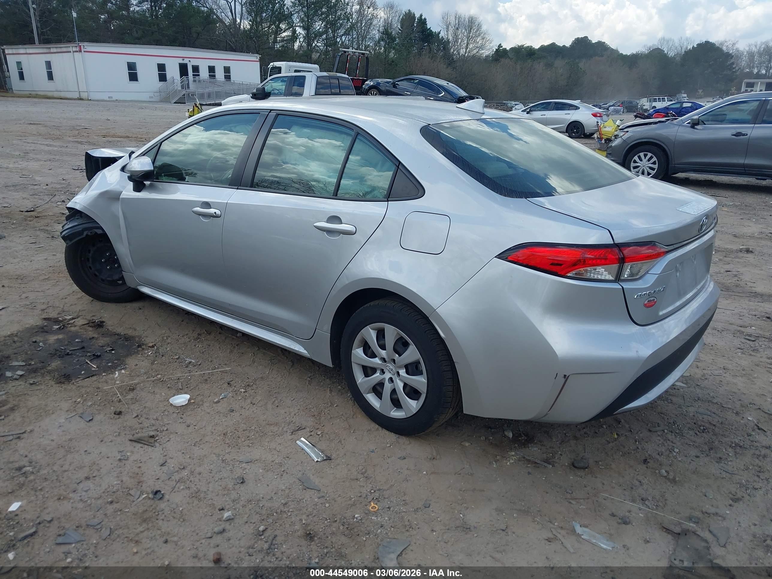 TOYOTA COROLLA image 3