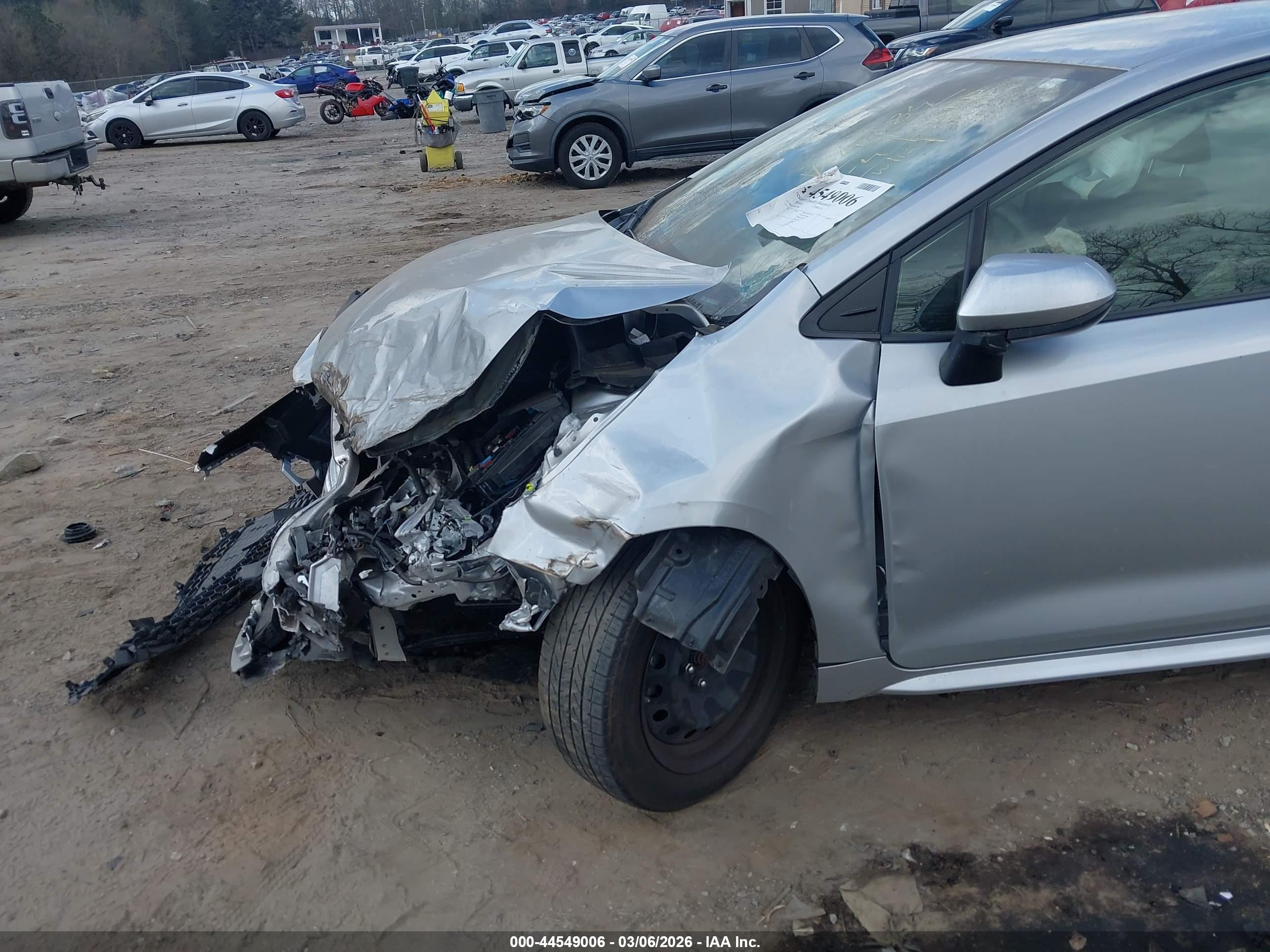 TOYOTA COROLLA image 6