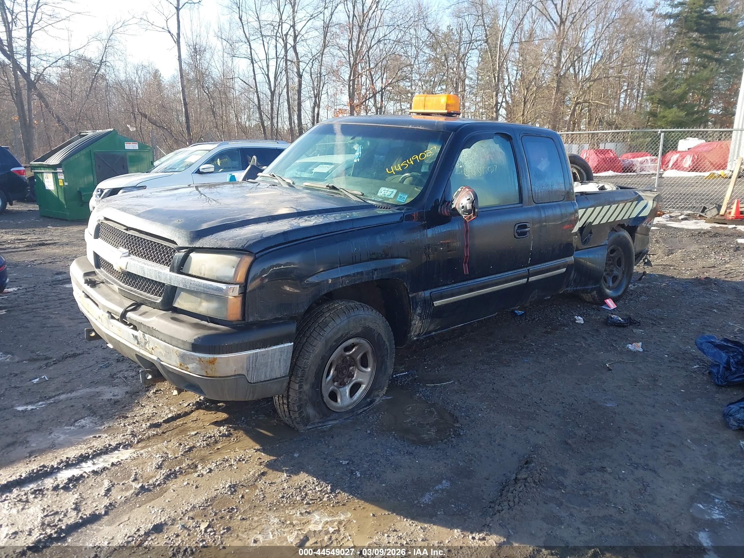 CHEVROLET SILVERADO image 2