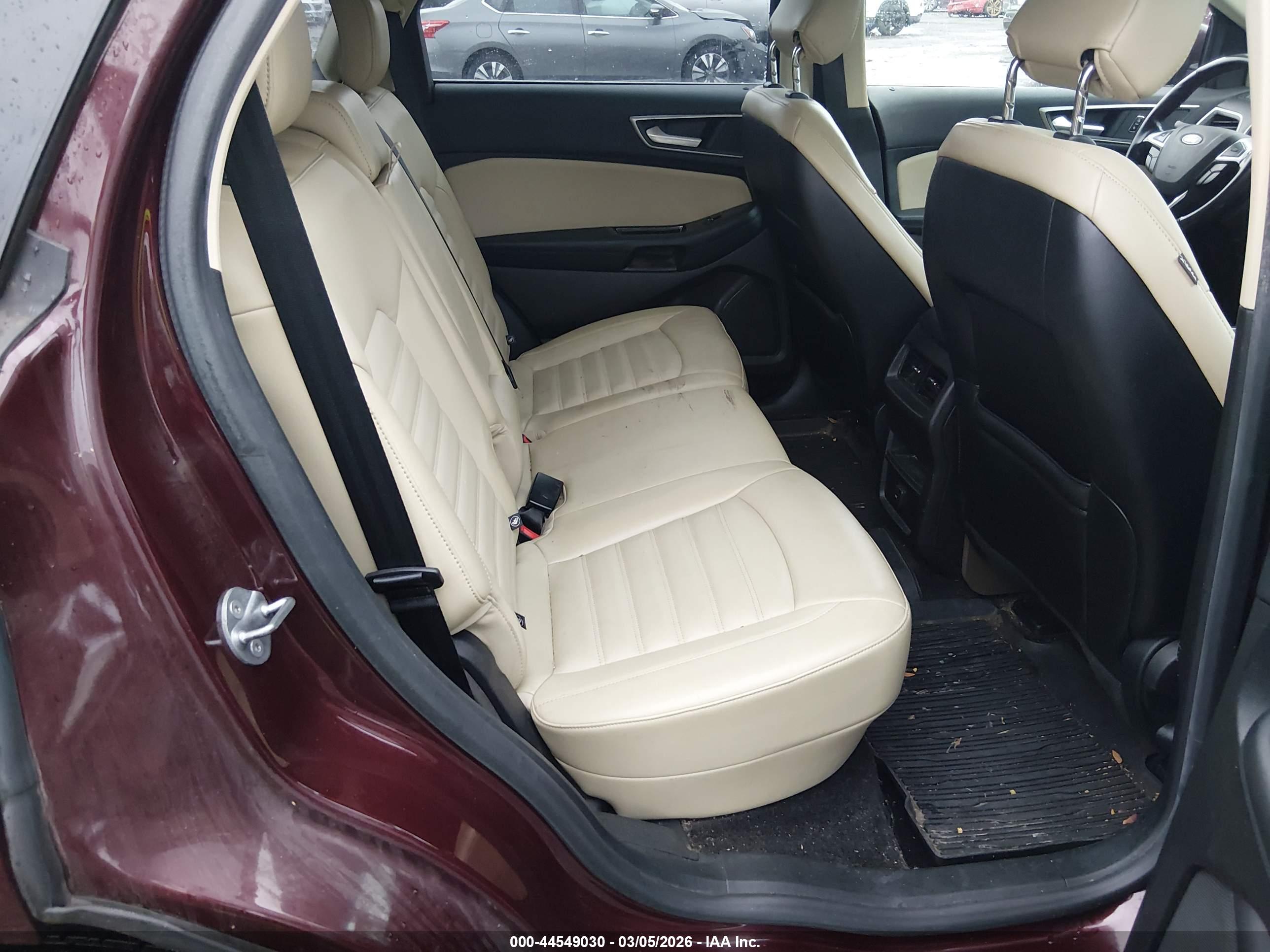 FORD EDGE image 8