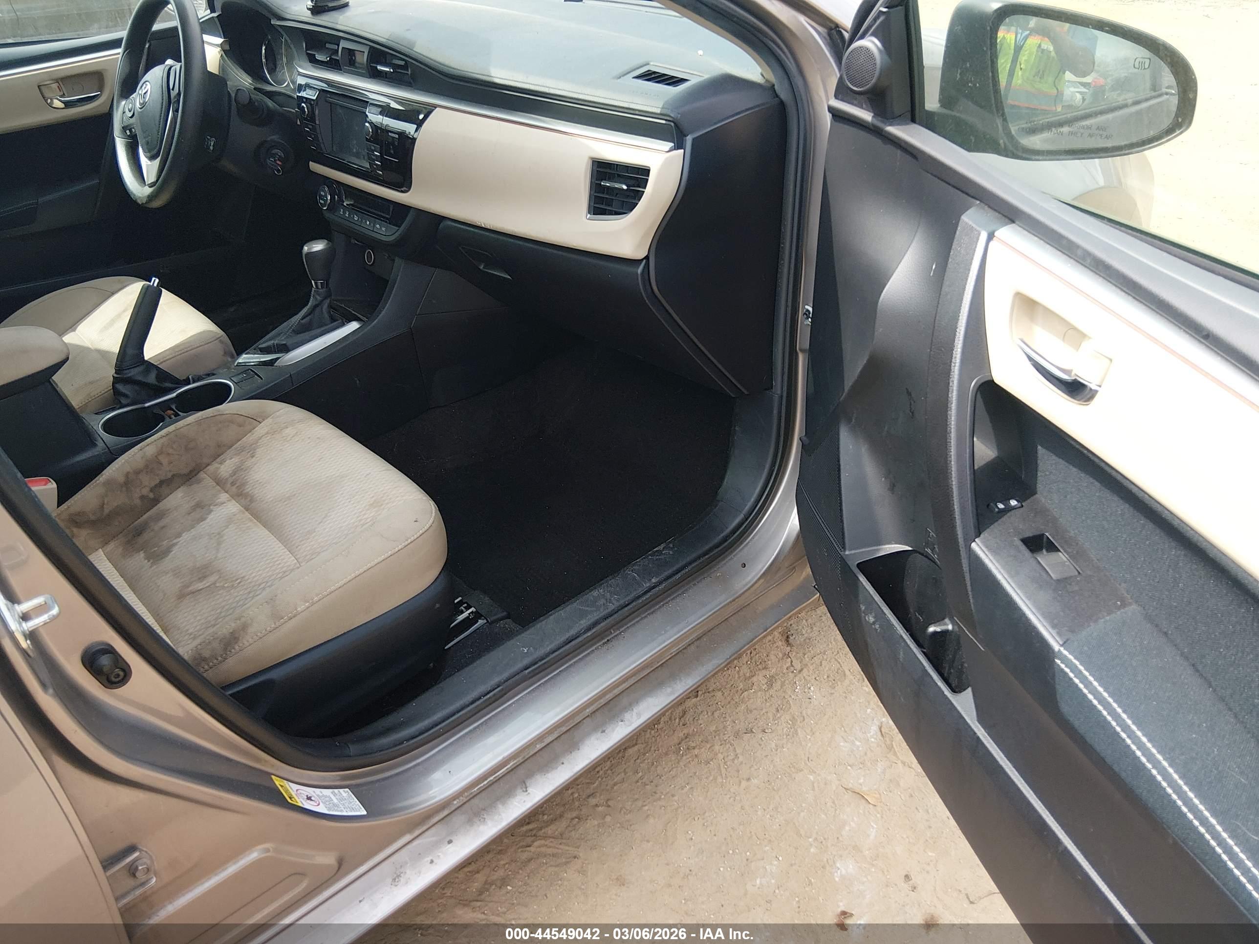 TOYOTA COROLLA image 5