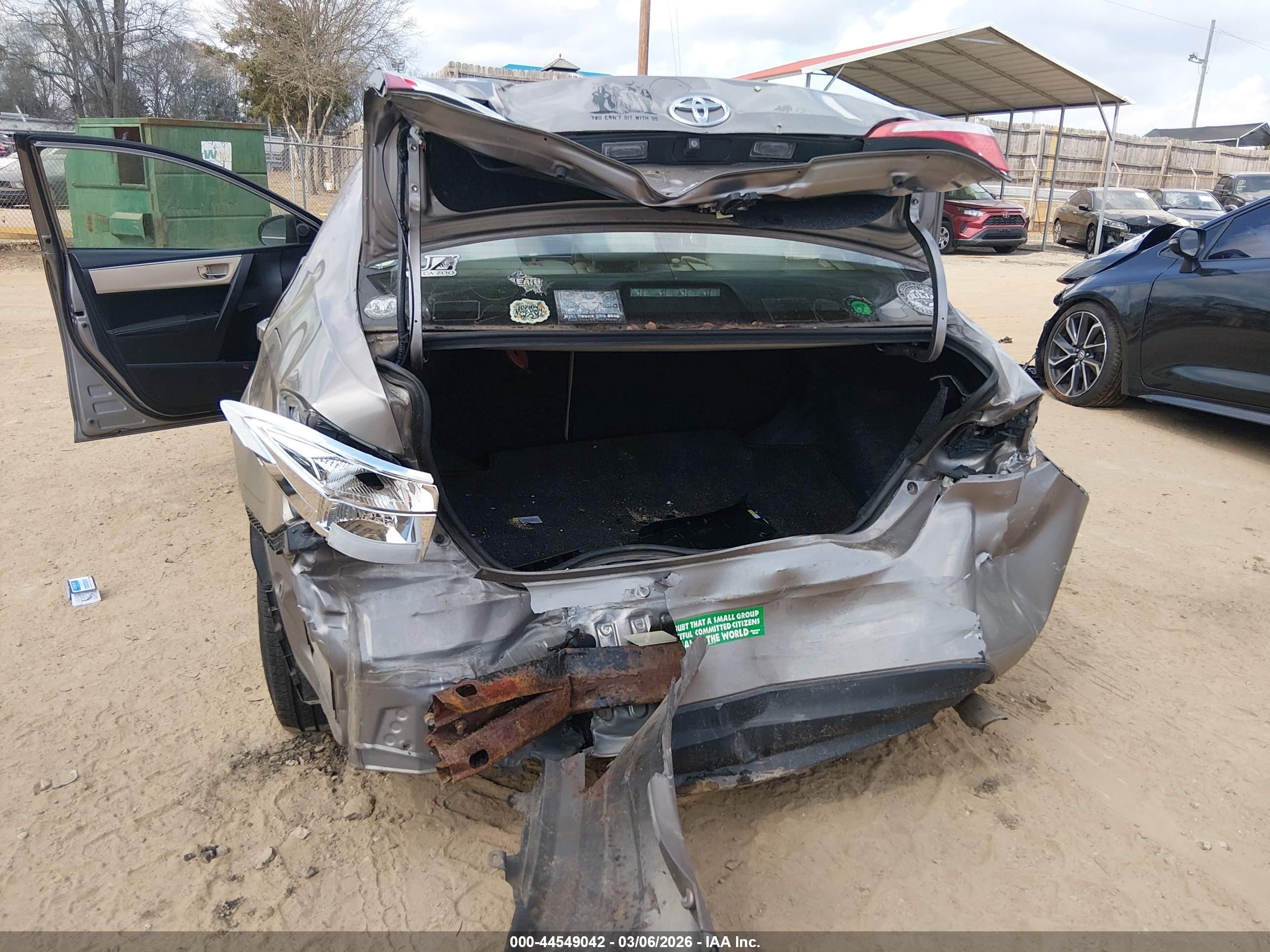 TOYOTA COROLLA image 6