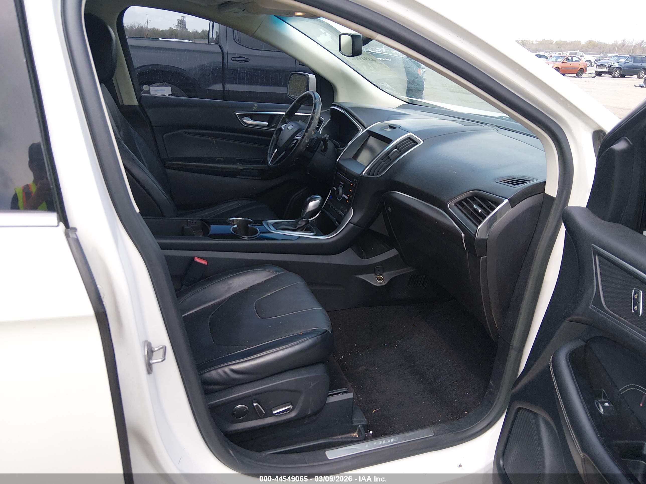 FORD EDGE image 5