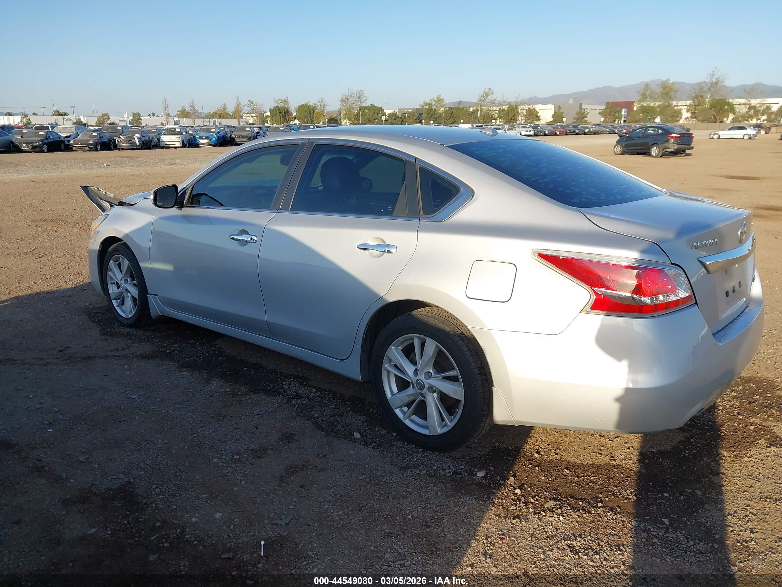 NISSAN ALTIMA image 3
